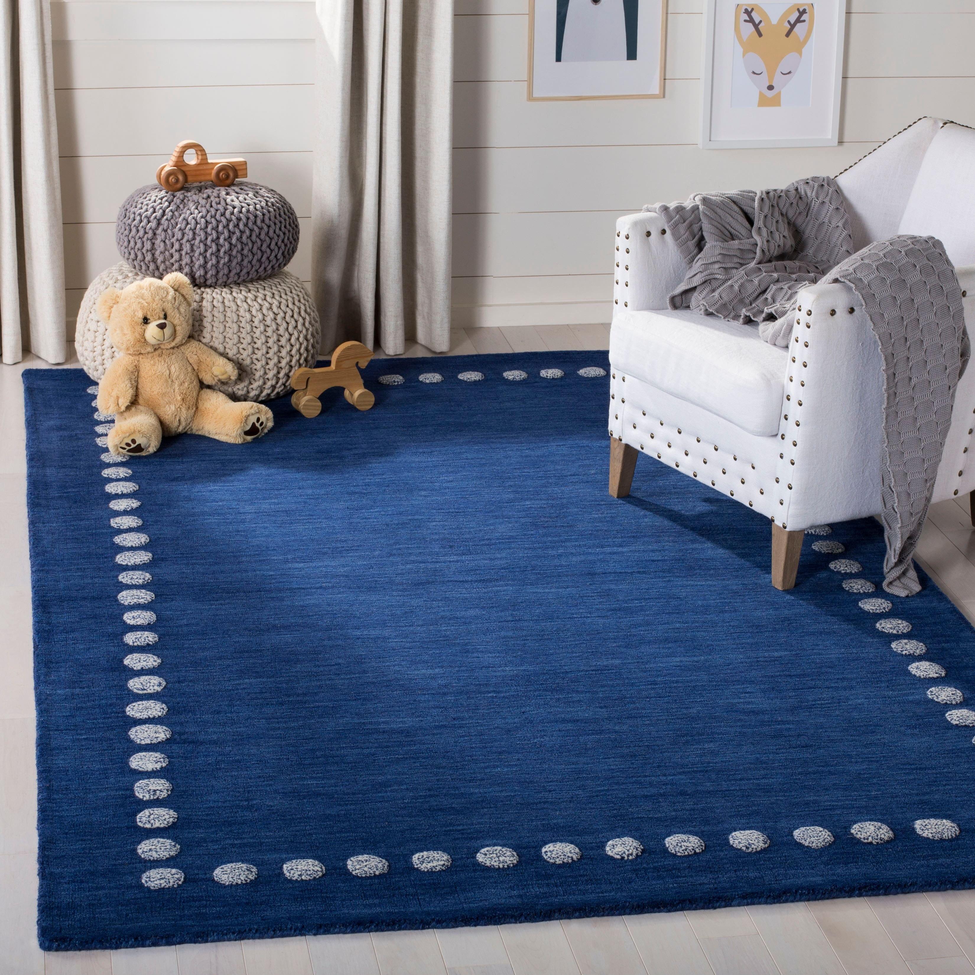 Safavieh Kids SFK802 Hand Loomed Indoor Area Rug - Navy - 5'x8' - Safavieh