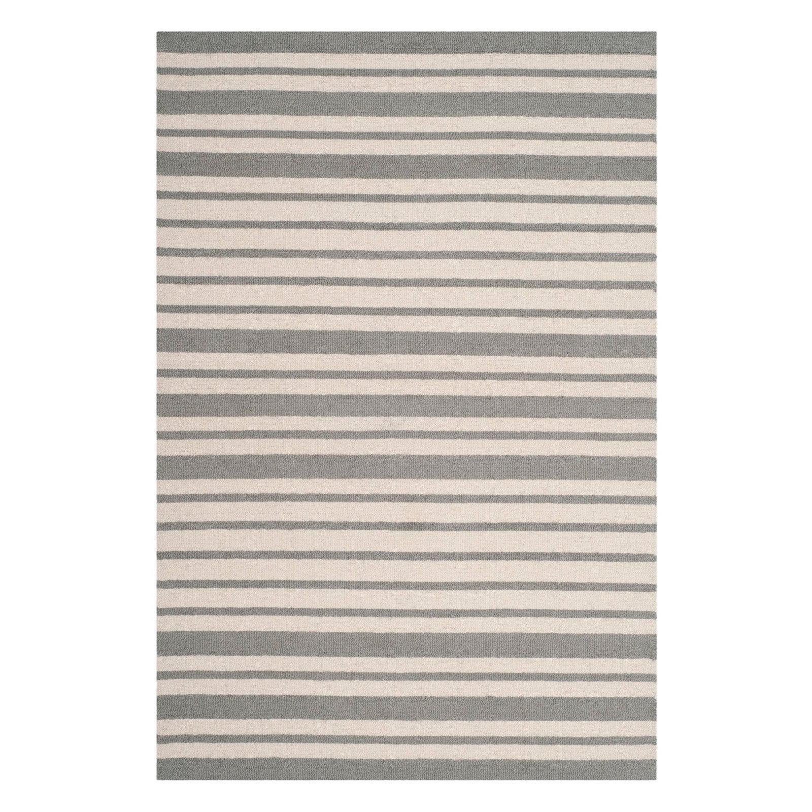 Safavieh Kids SFK917 Hand Tufted Area Rug  - Safavieh