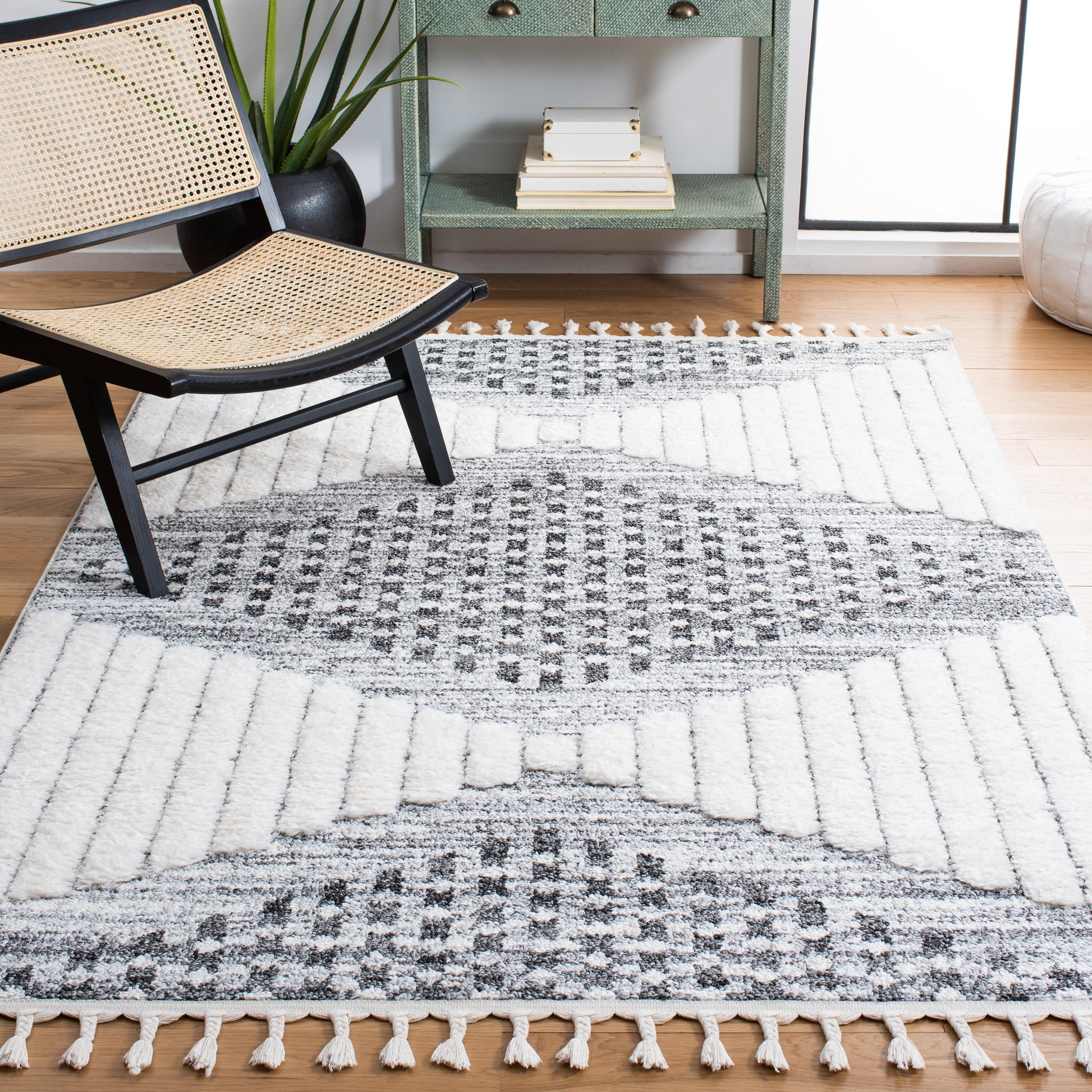 Handmade Gray Diamond Braided Shag Rug, Synthetic 4' x 6'