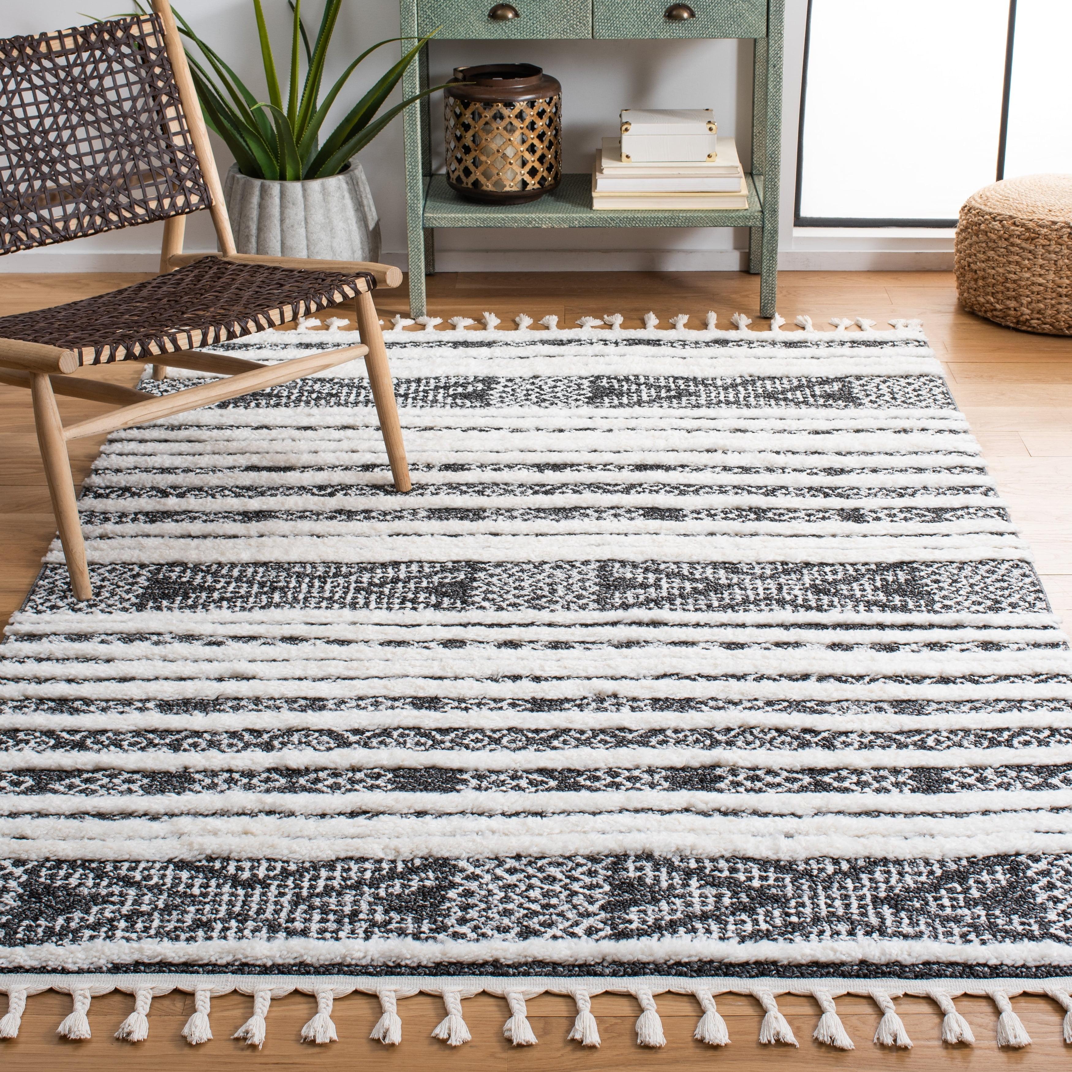 Moroccan Tassel Shag MTS632 Power Loomed Area Rug - Black/Ivory - 5'3"x7'6" - Safavieh.