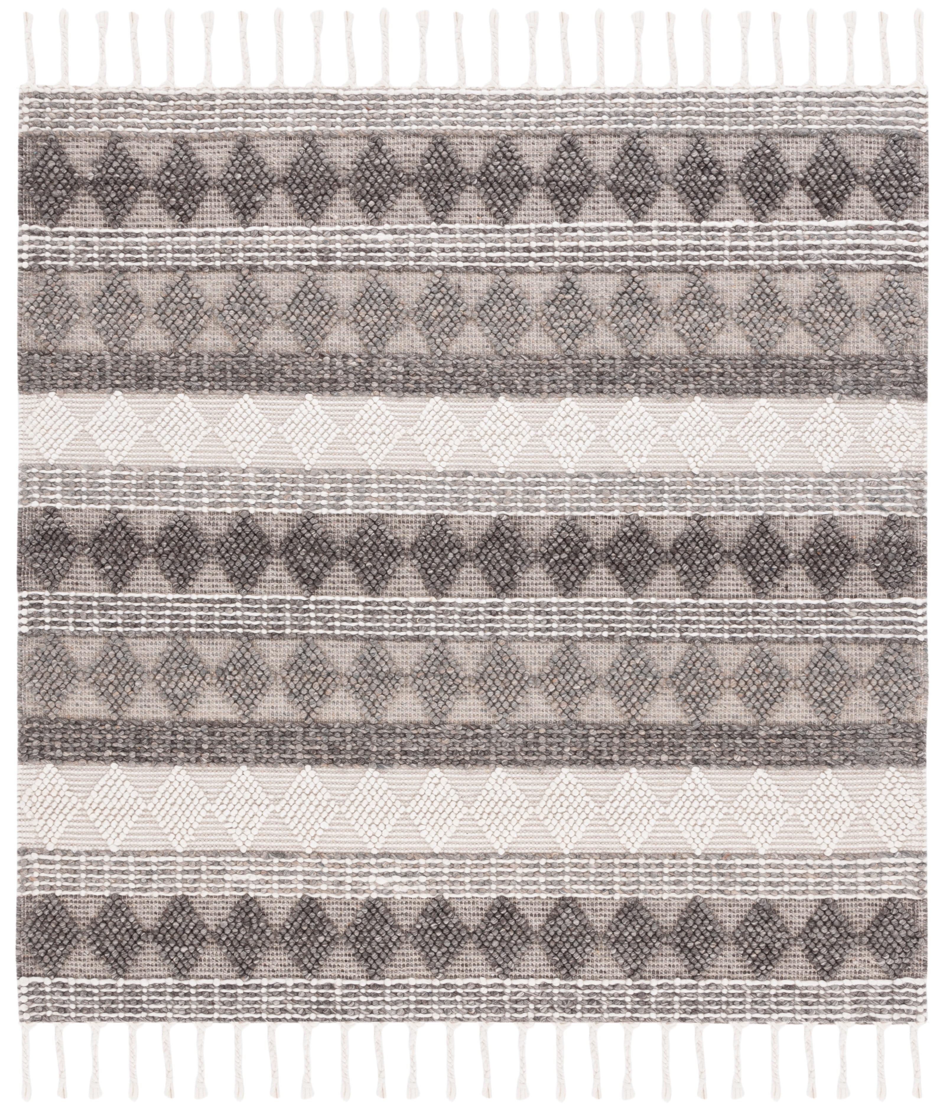 Natura 292 Area Rug In Ivory / Black