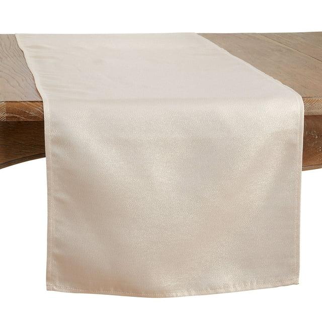 Saro Runner_Table Runner With Shimmering Design