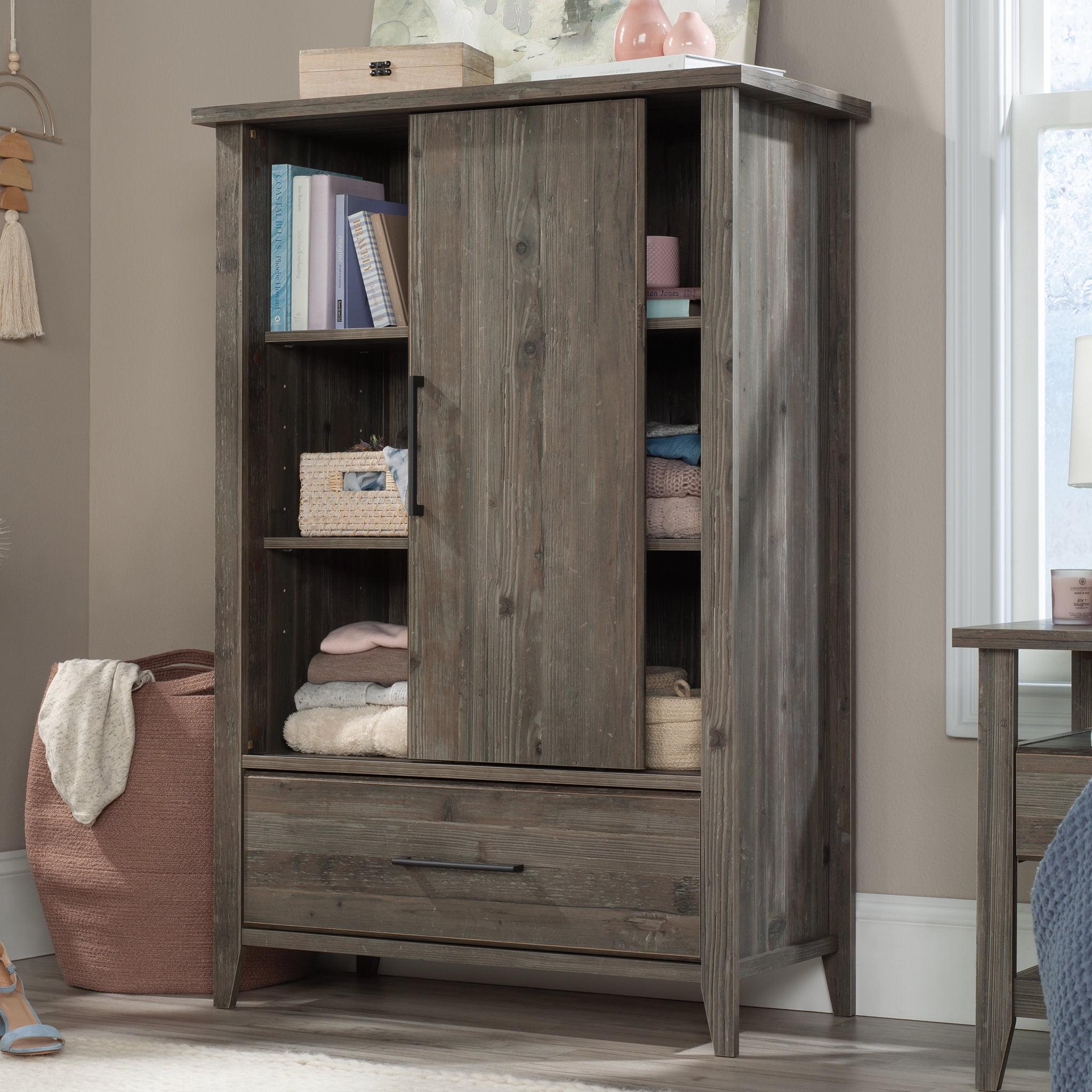 Arriaga Armoire