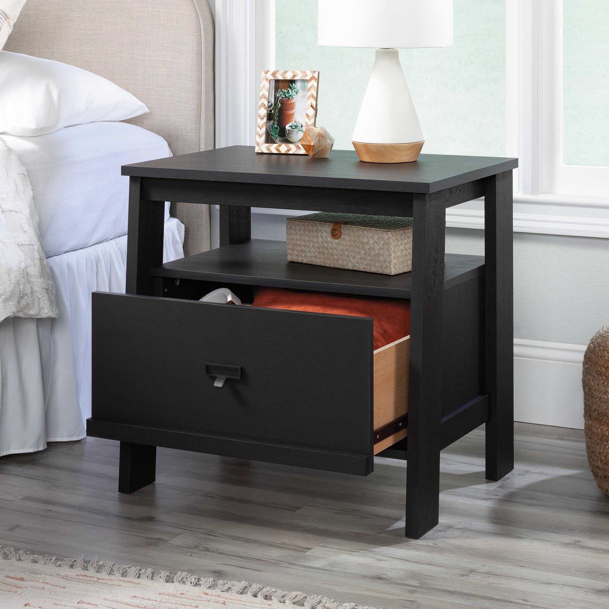 Raven Oak Country-Style Engineered Wood 1-Drawer Nightstand