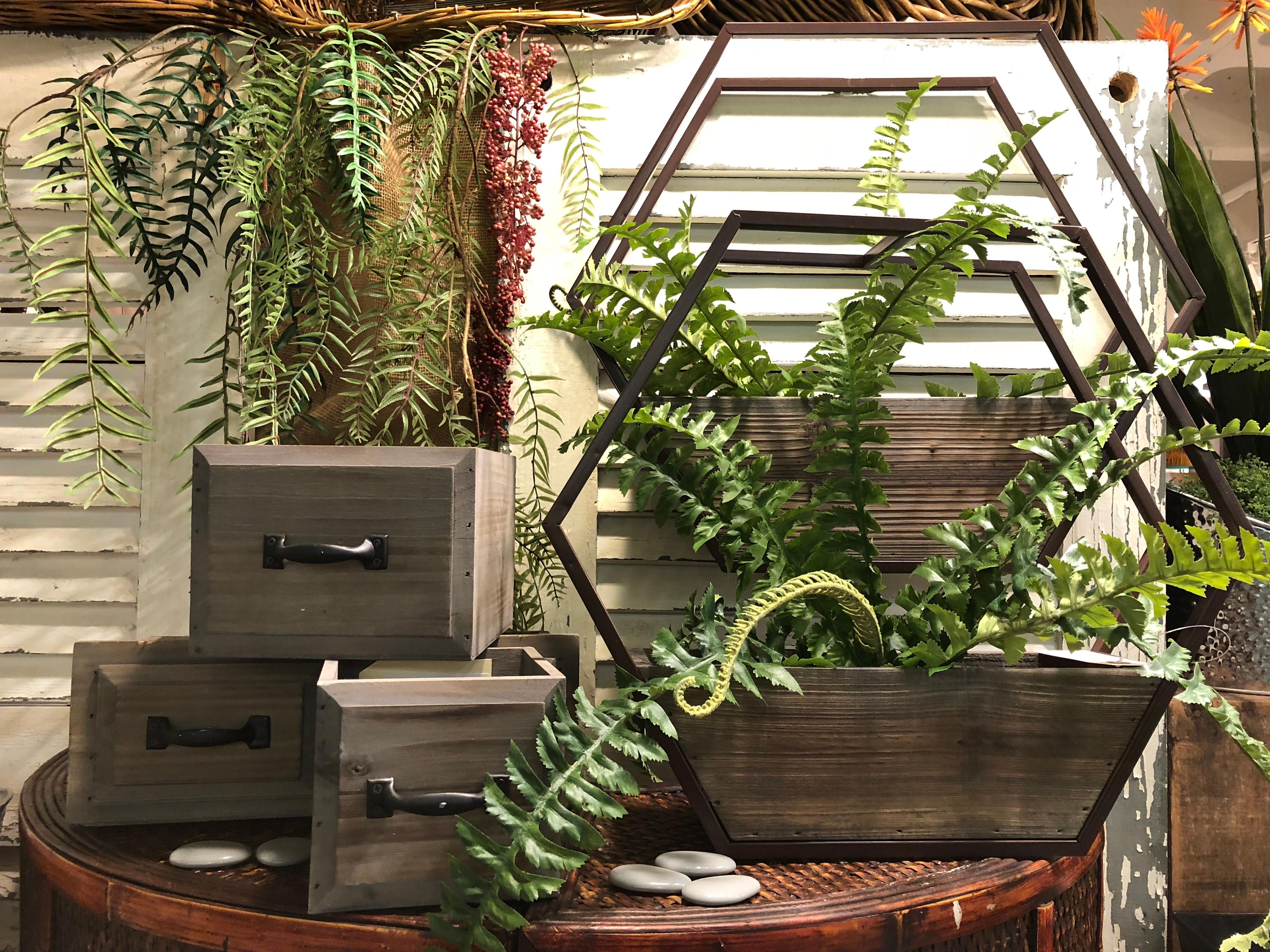 Set of 2 Stained wood medium and small drawer style pots w/ hard liner