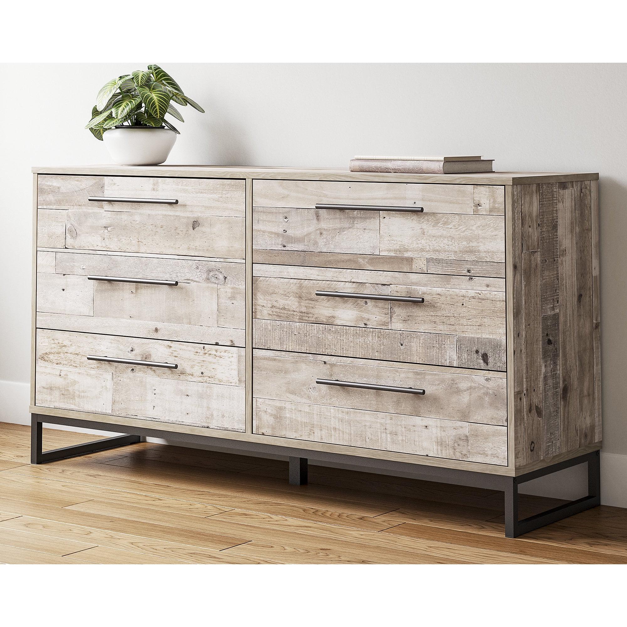 Signature Design by Ashley Casual Neilsville 6 Drawer Dresser, Whitewash