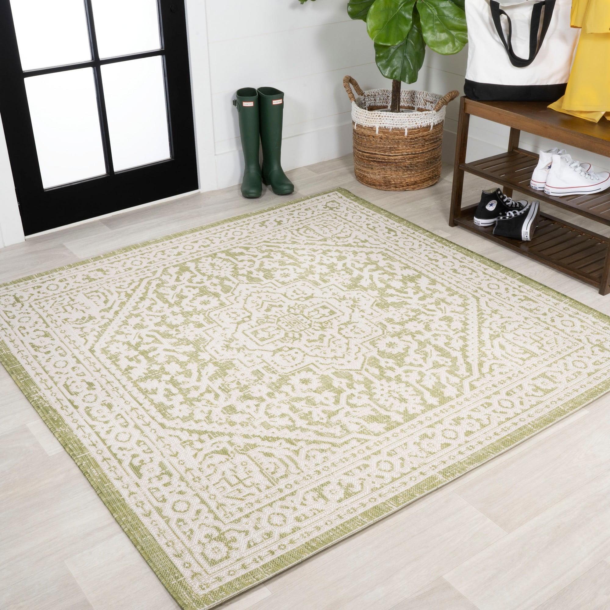 5' x 5' Sinjuri Medallion Textured Weave Indoor/Outdoor Area Rug, Green/Cream - JONATHAN Y