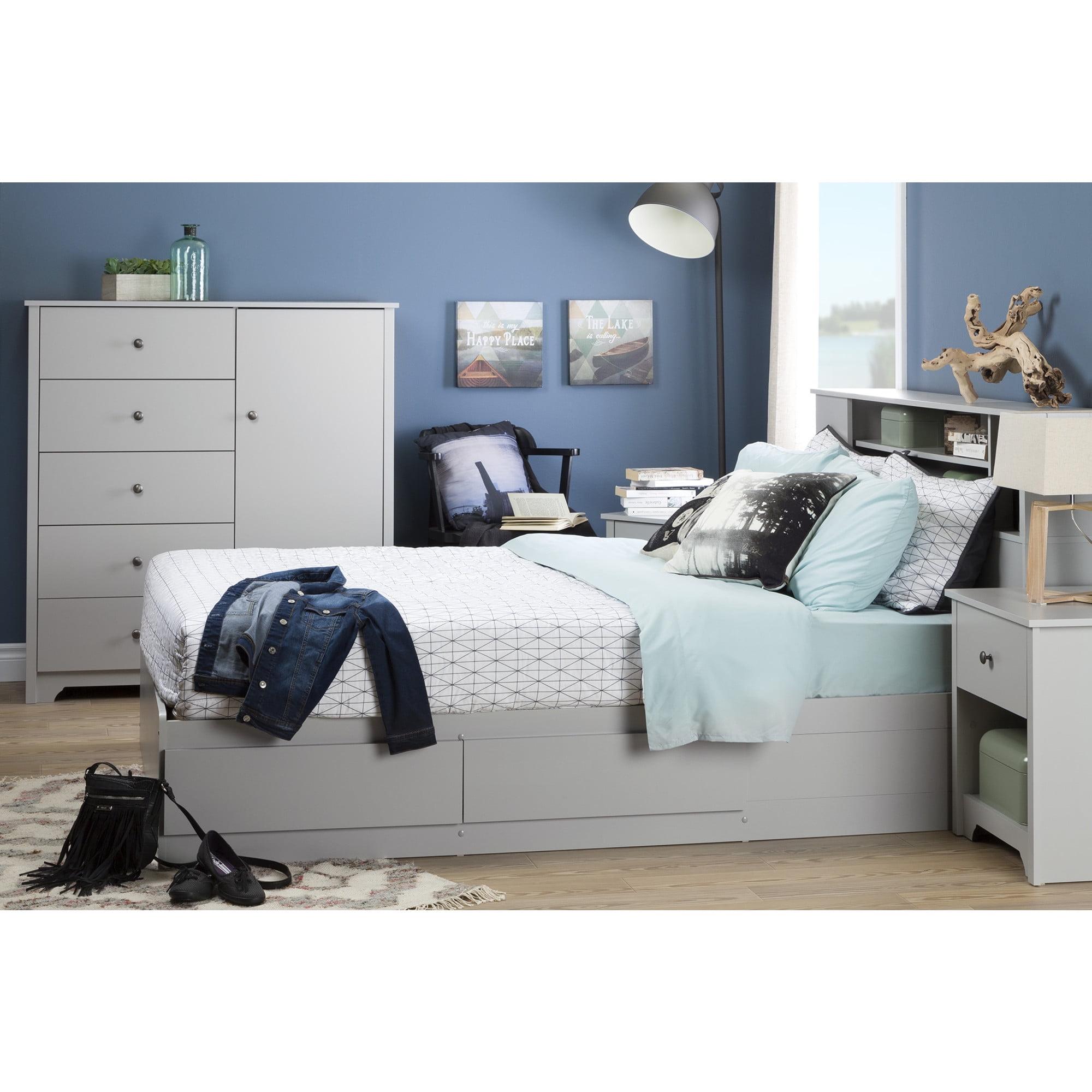 Soft Gray Contemporary Chest with 5 Drawers and Cabinet