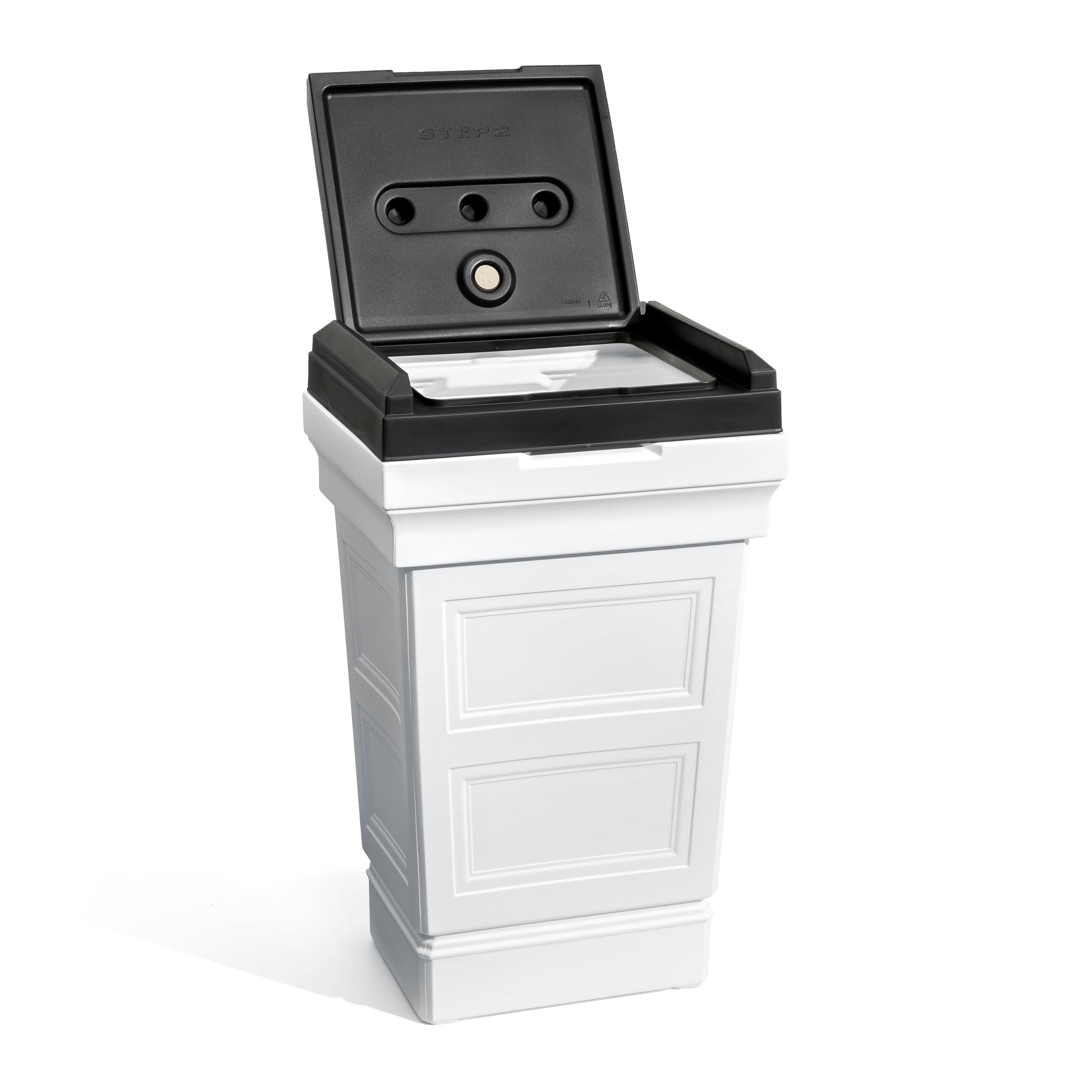 Step2 Step2 Atherton Patio 33 Gallon Trash Can