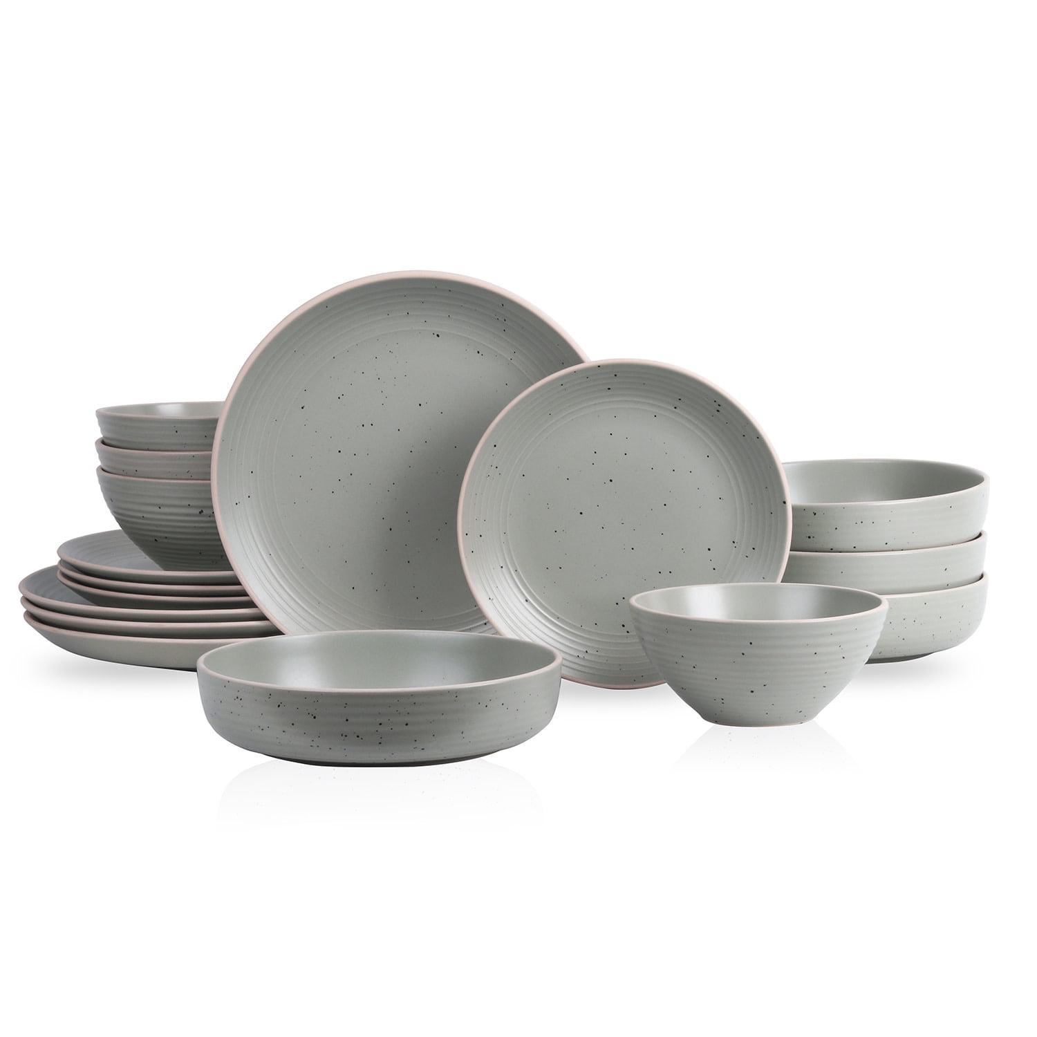 Green and White Ceramic 16-Piece Dinnerware Set