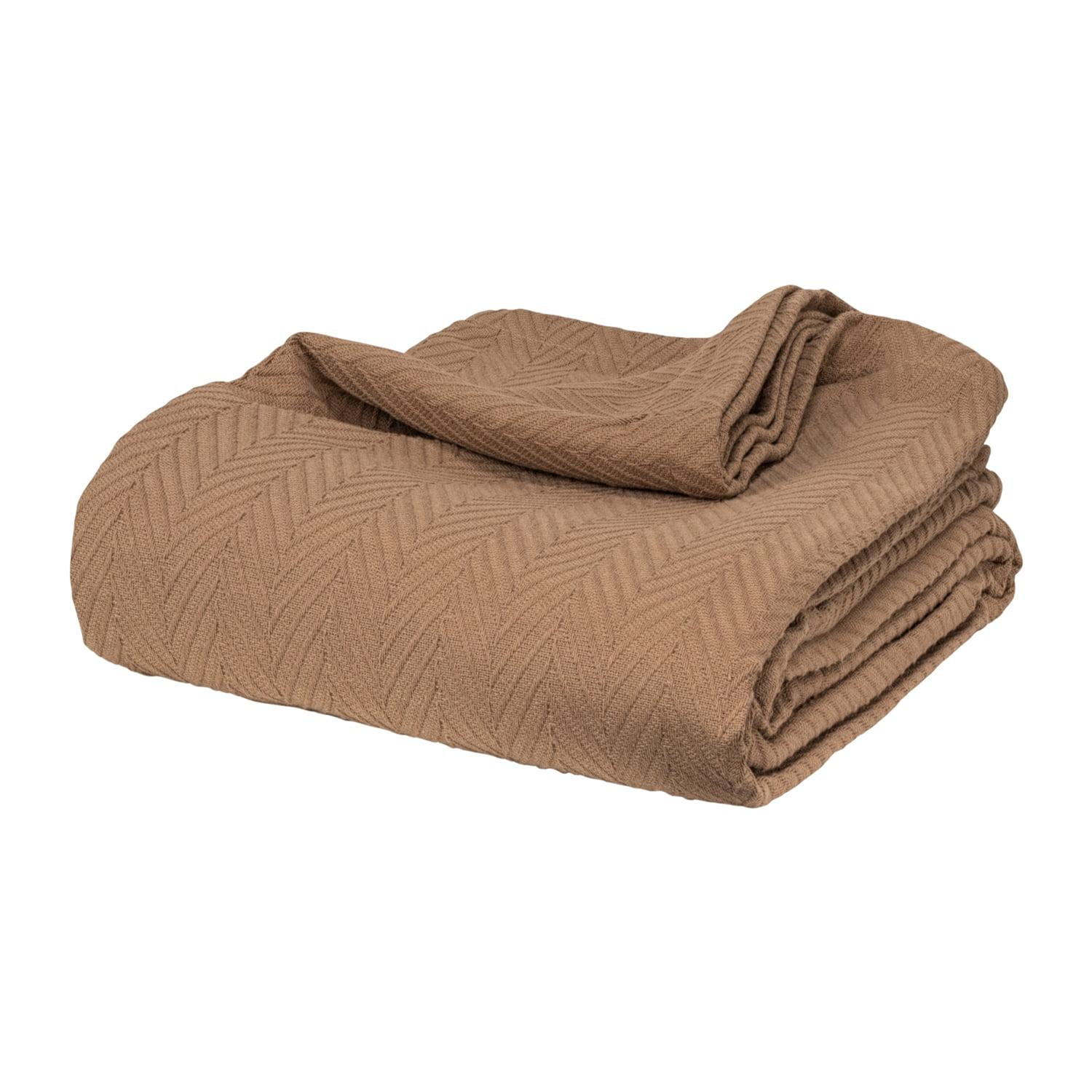 Chevron Charm Full/Queen Lightweight Cotton Blanket in Taupe