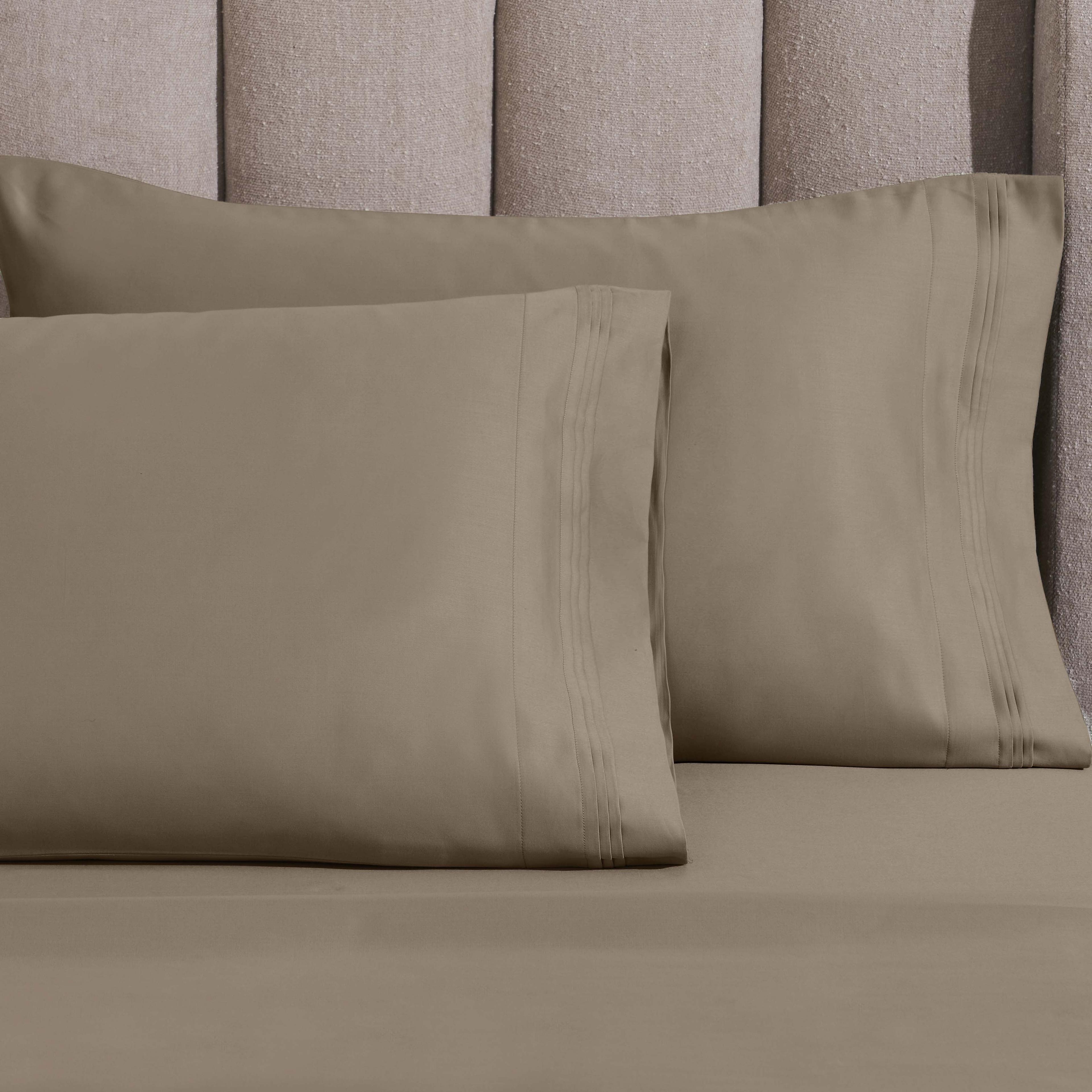 Superior Tipton 1500 Thread Count Certified Egyptian Cotton Ultra-Luxury Pillowcase (Set of 2)