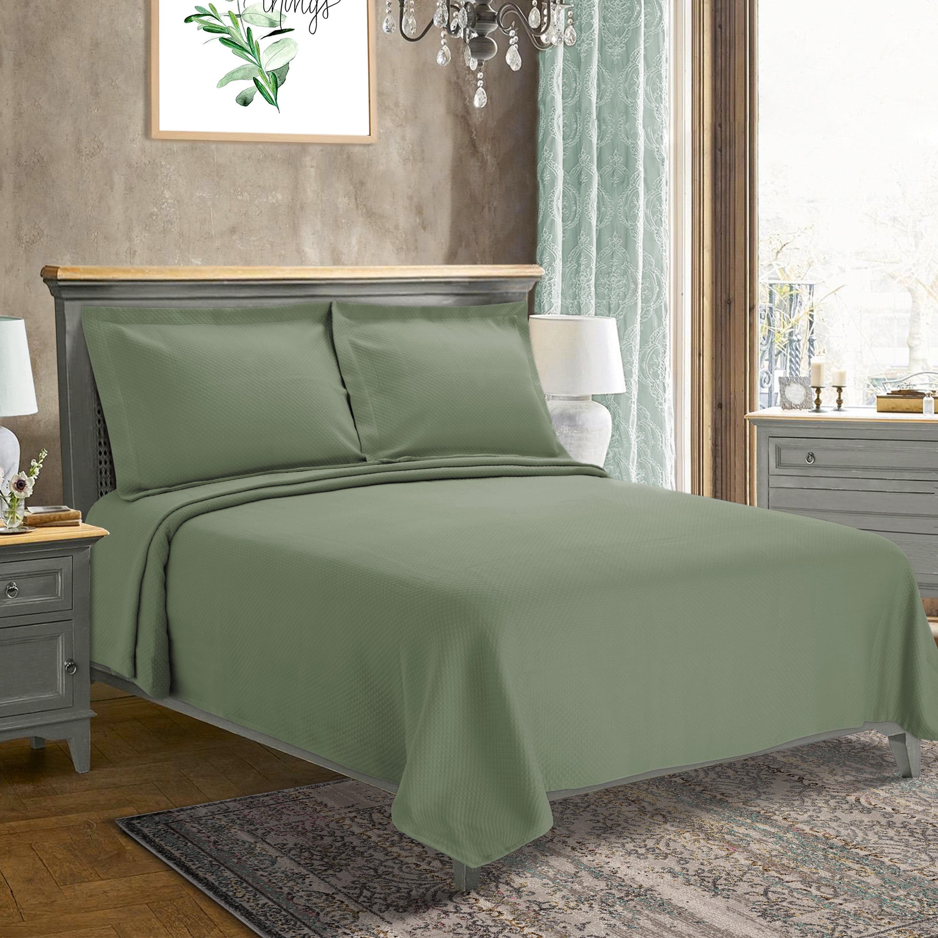 Sage Cotton King Bedspread Set with Reversible Lattice Design