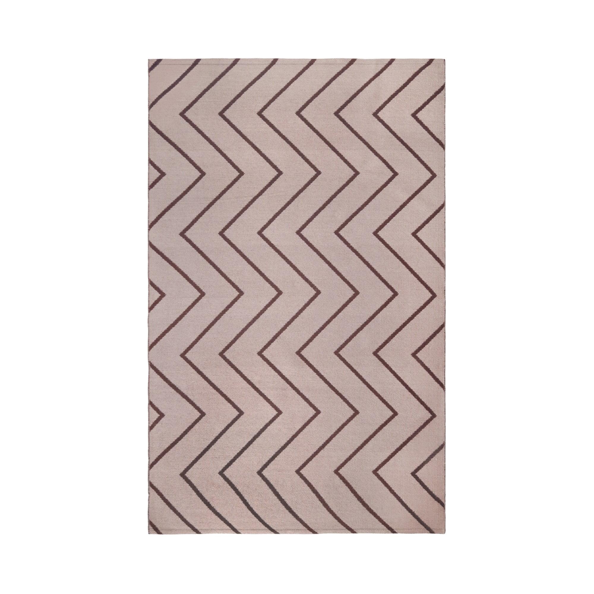 Zig-Zag Chevron Delight 6' x 9' Reversible Outdoor Rug in Beige