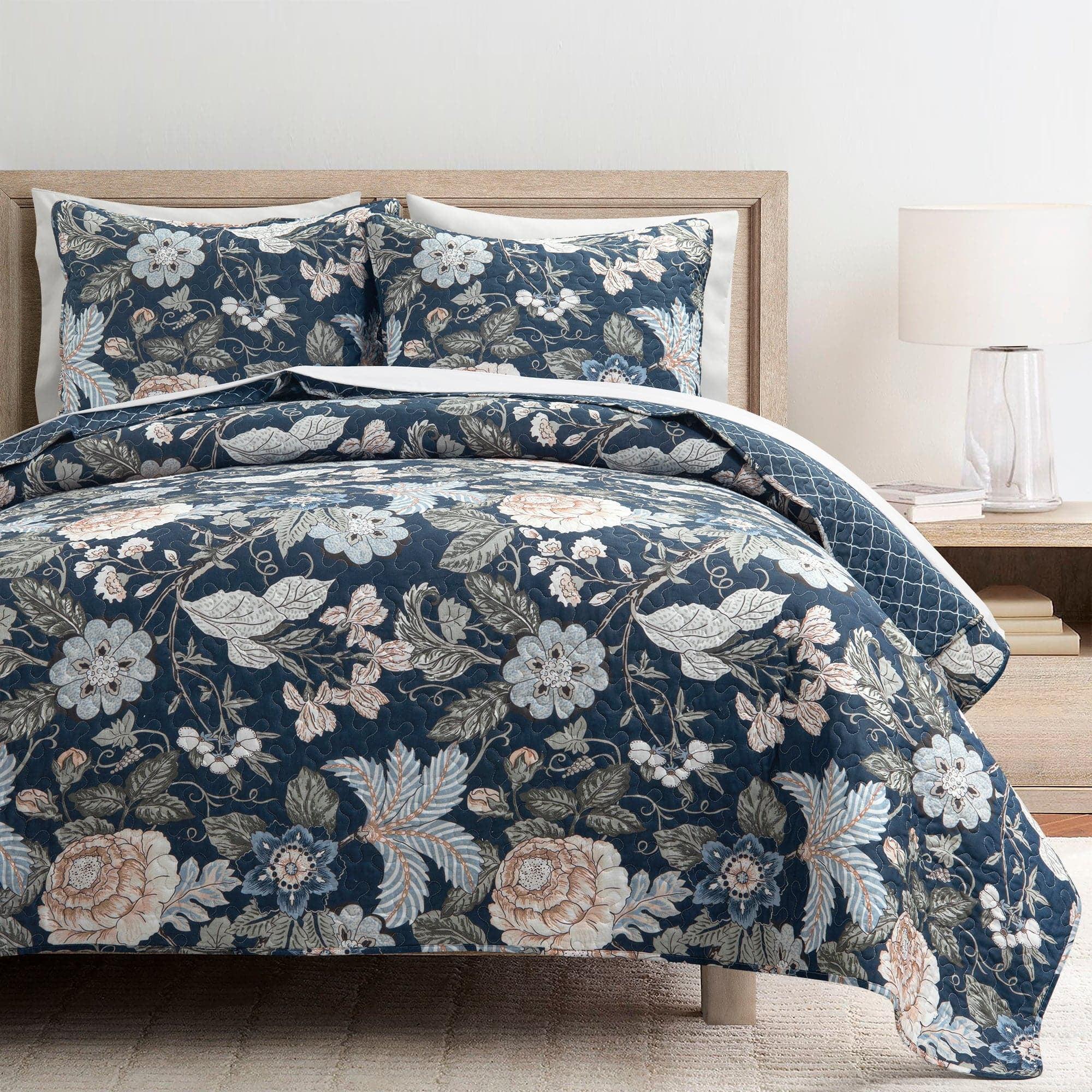 Sydney Navy Multi Reversible Cotton Full Quilt Set