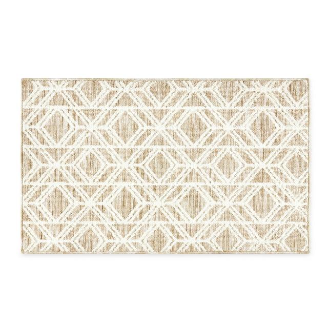Town & Country Living TOWN & COUNTRY EVERYDAY Walker Modern Diamond Everwash Non-Slip Backing Kitchen Mat
