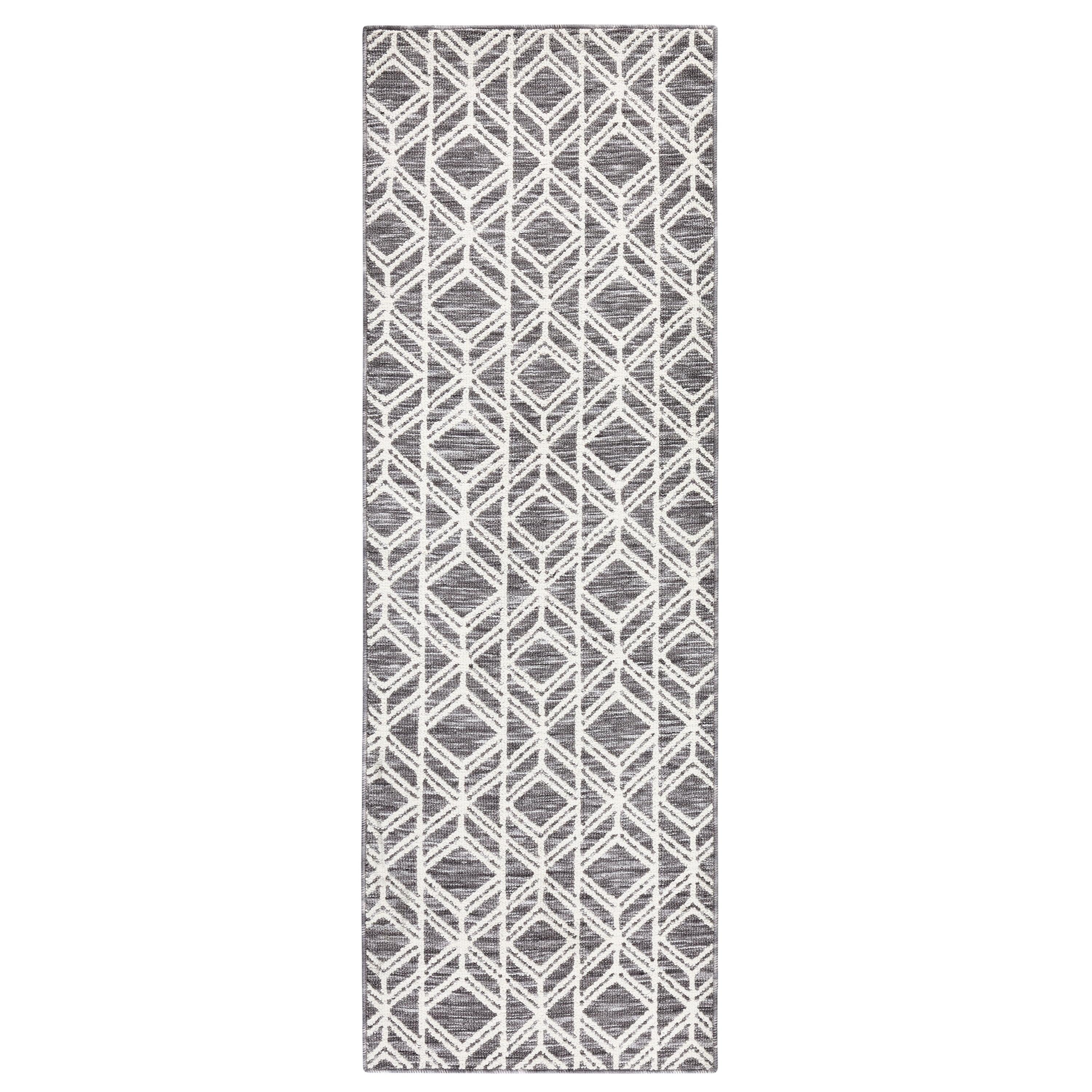 Town & Country Living TOWN & COUNTRY EVERYDAY Walker Modern Diamond Everwash Non-Slip Backing Kitchen Mat