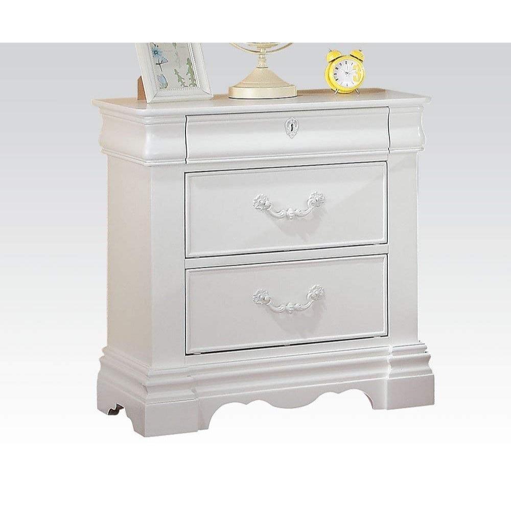 Estrella Princess White 2-Drawer Nightstand with Crown Carving