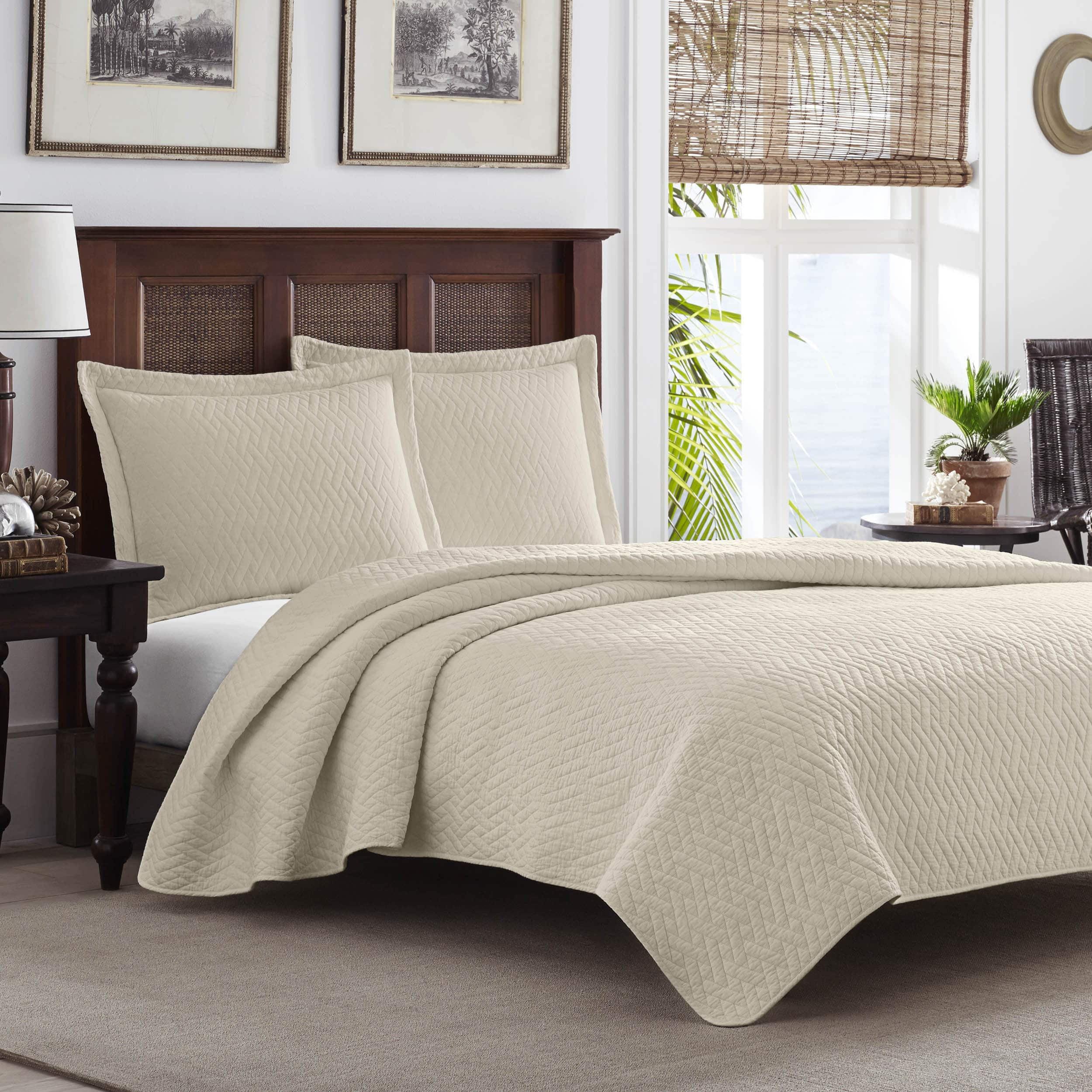 Tommy Bahama Raffia Solid Cotton Reversible Quilt Set