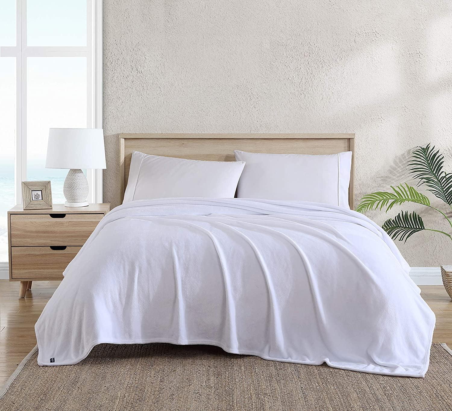Tommy Bahama Home Tommy Bahama Solid Ultra Soft Plush Reversible Blanket