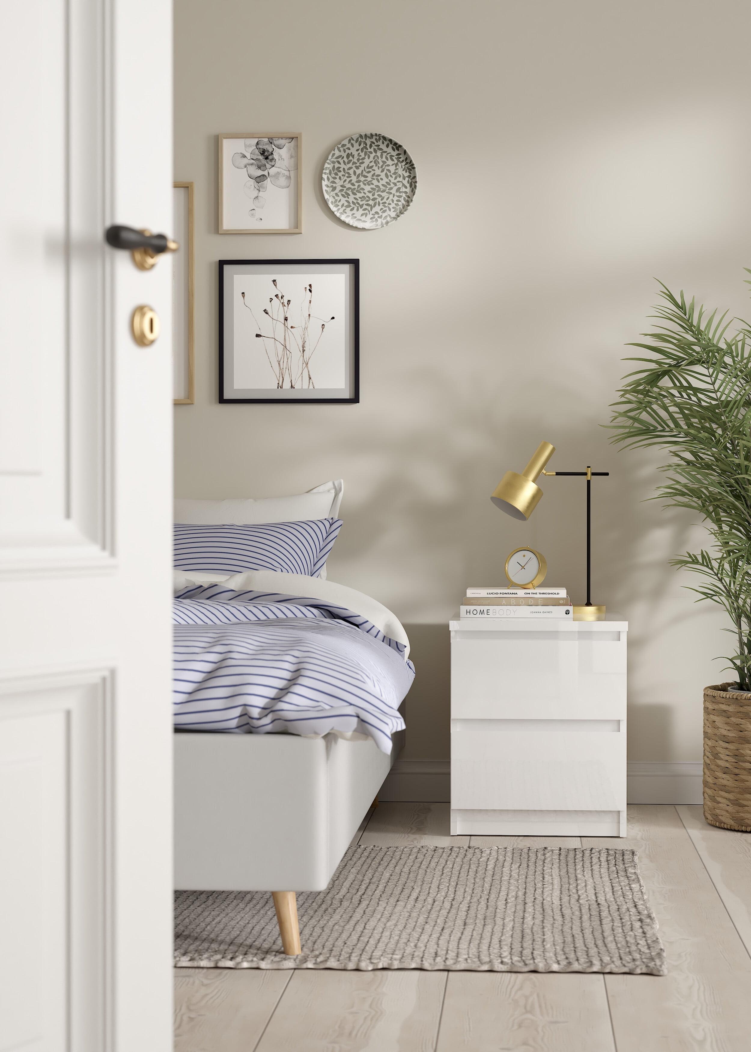 White Lacquered 2-Drawer Modern Nightstand