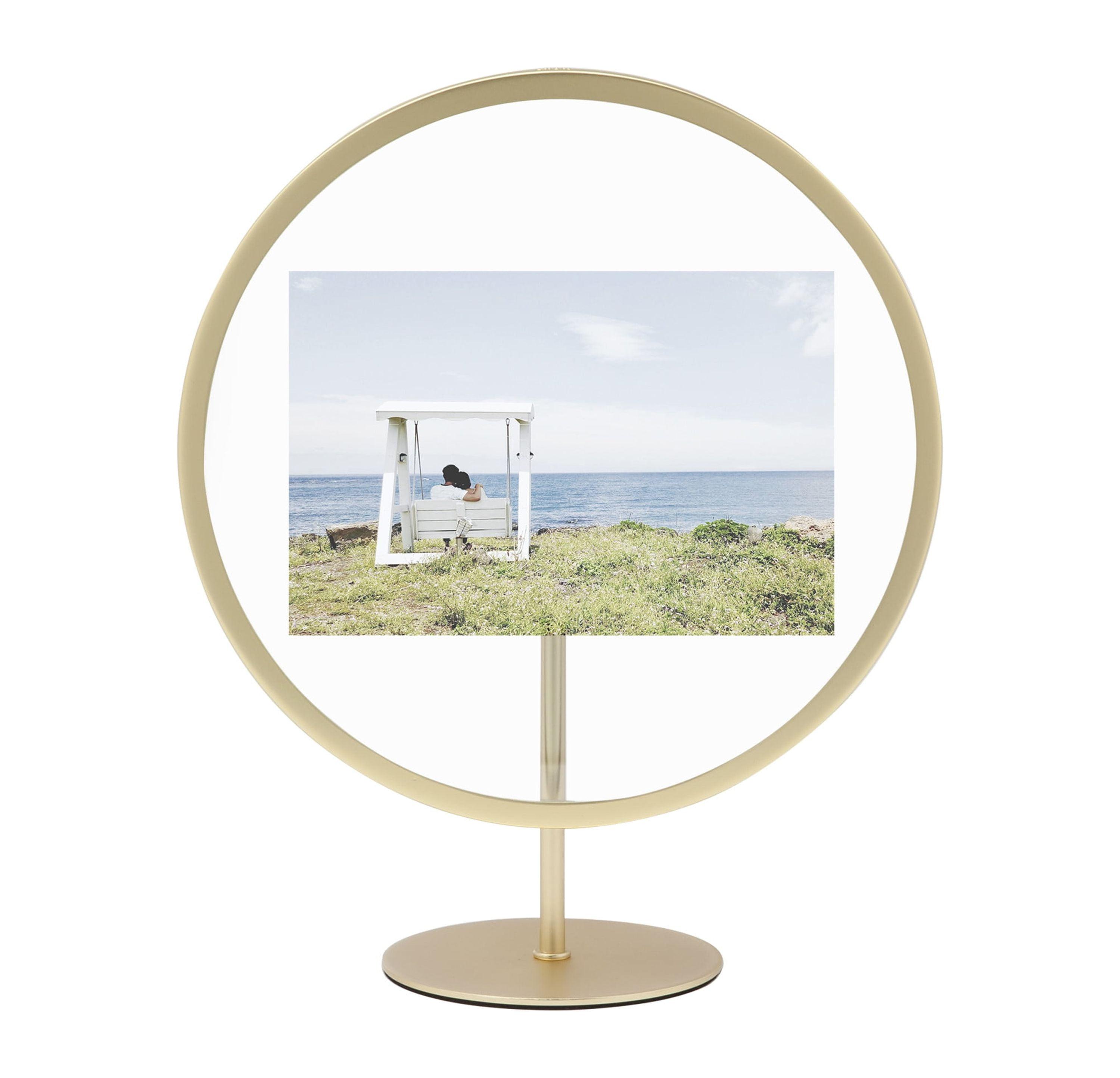 Matte Brass 4x6 Floating Tabletop and Wall Picture Frame