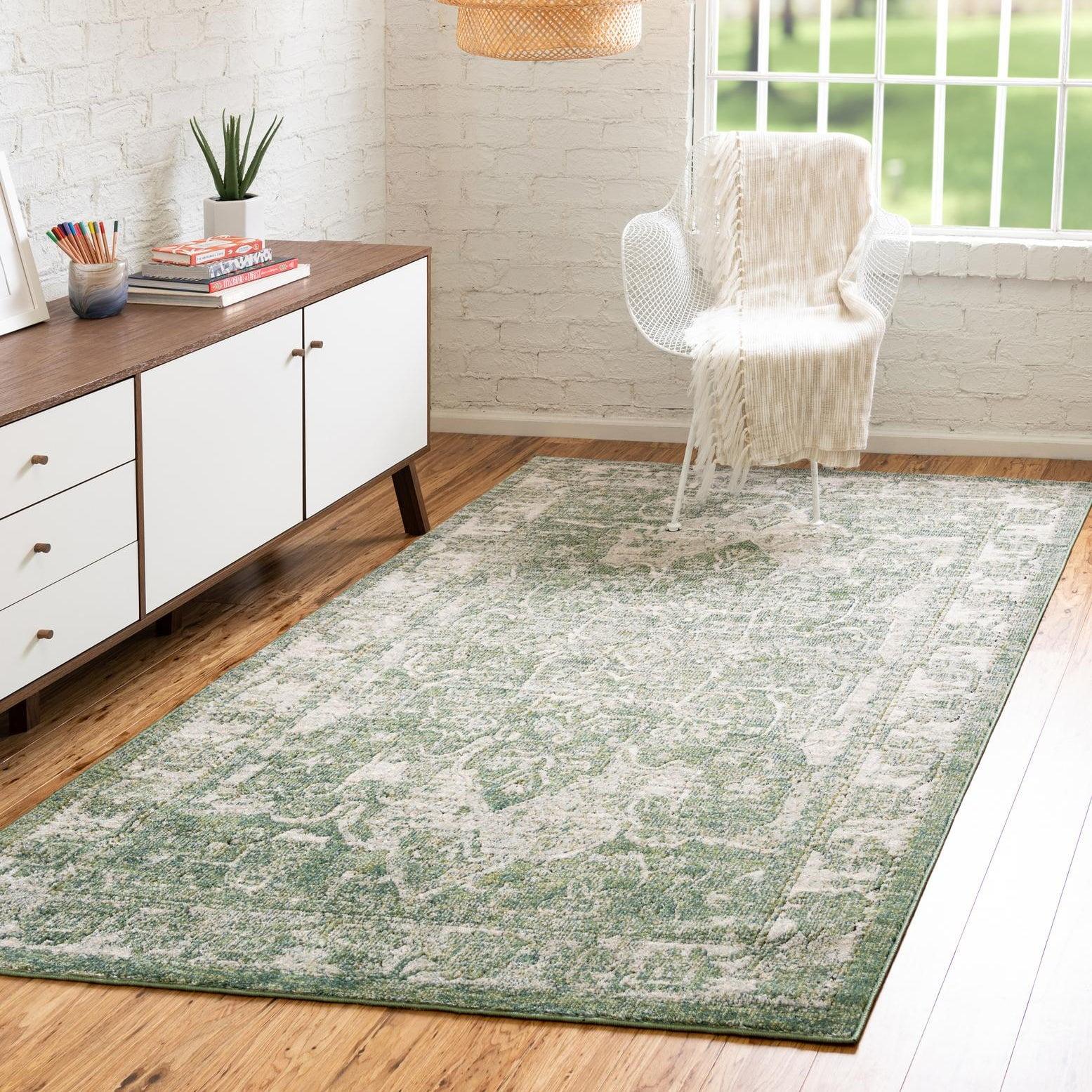 Green Floral Rectangular Easy Care Synthetic Rug, 4' x 6'