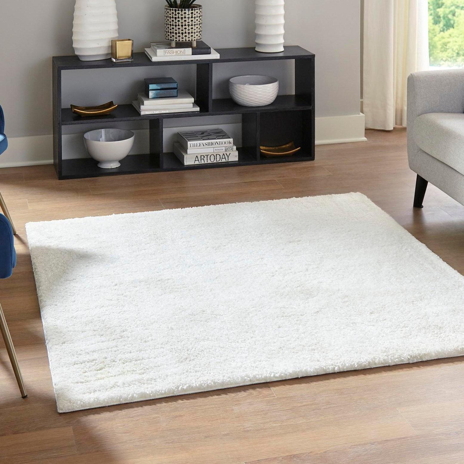 Unique Loom Solo Collection Area Rug - Calabasas (4' Square Snow White)