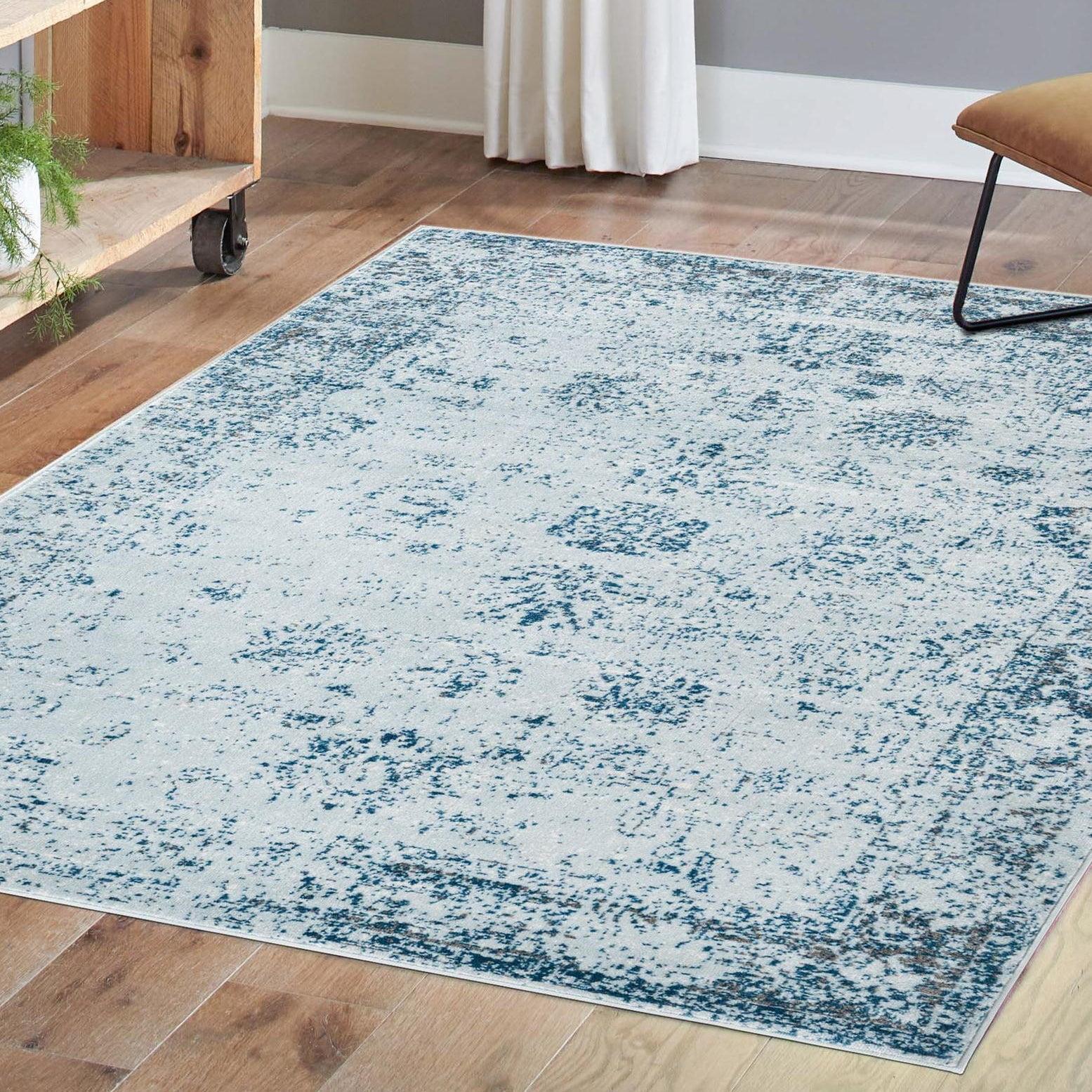 Unique Loom 4' 0 x 6' 0 Sofia Casino Light Blue Area Rug