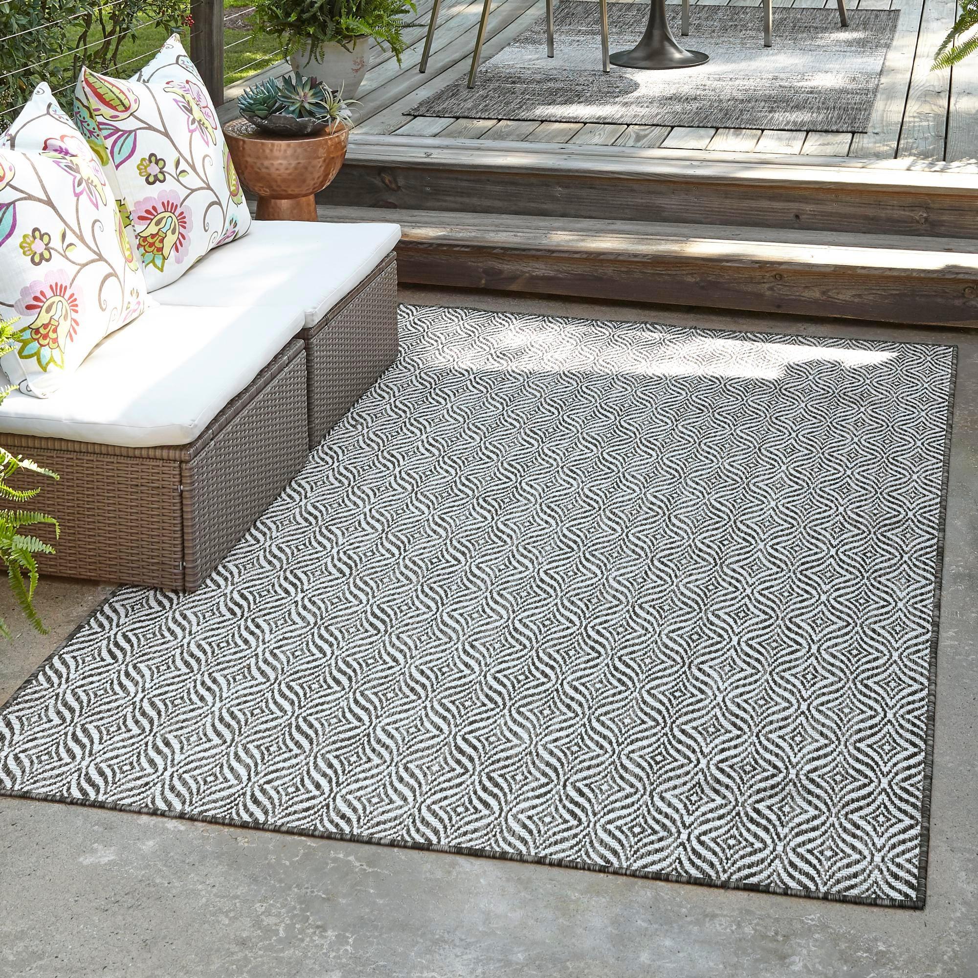 Charcoal Trellis 9' x 12' Rectangular Washable Outdoor Rug