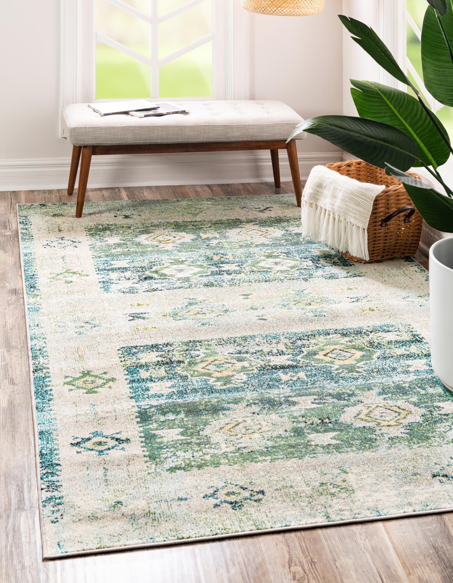 Eco-Friendly Geometric Green Synthetic 8' x 10' Indoor Rug