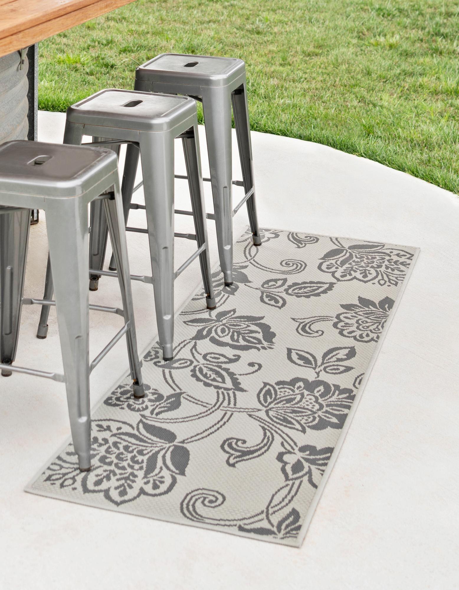 Reversible Gray Outdoor Runner Rug with Botanical Design, Easy-Care Synthetic