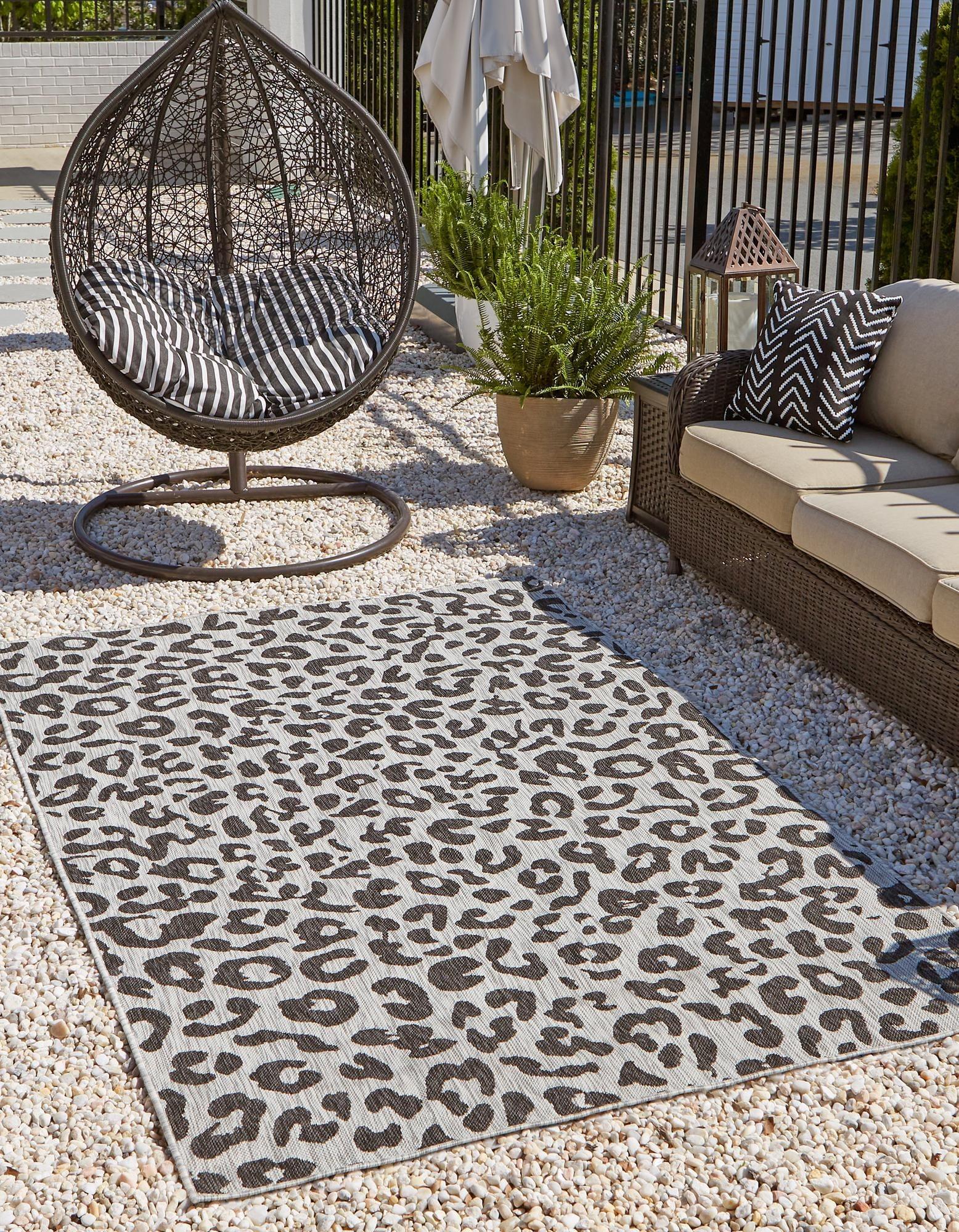 Unique Loom Leopard Outdoor Safari Rug , 8' 0" x 11' 4" ,Light Gray