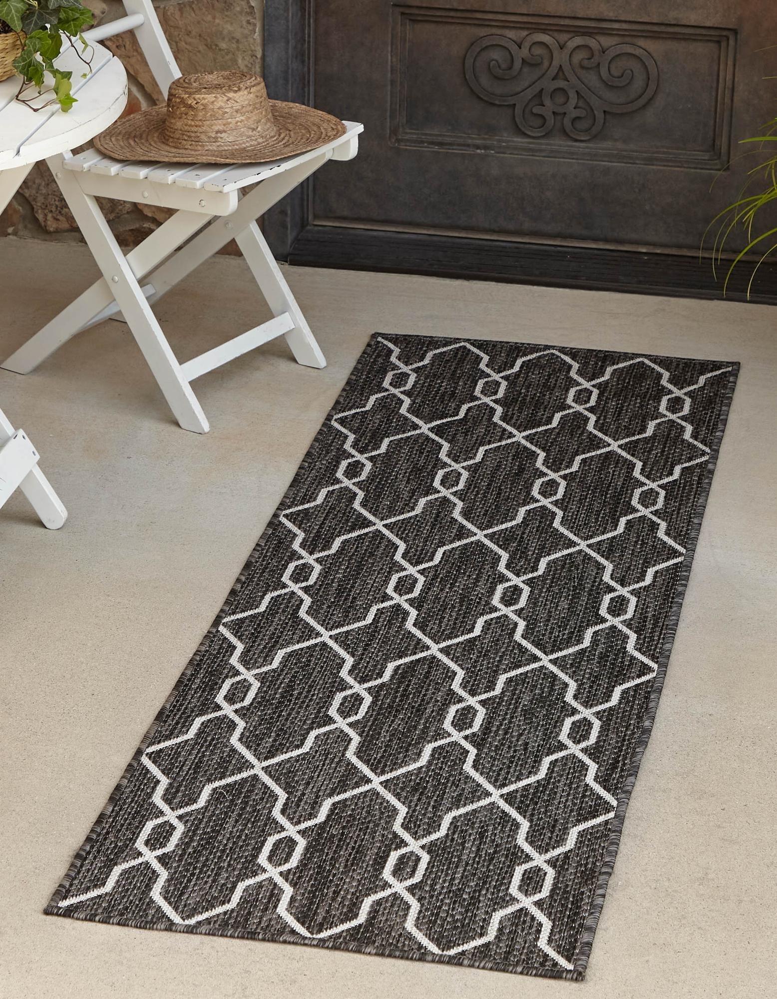 Unique Loom 2' 0 x 6' 1 Runner Indoor/Outdoor Trellis Charcoal Runner Rug