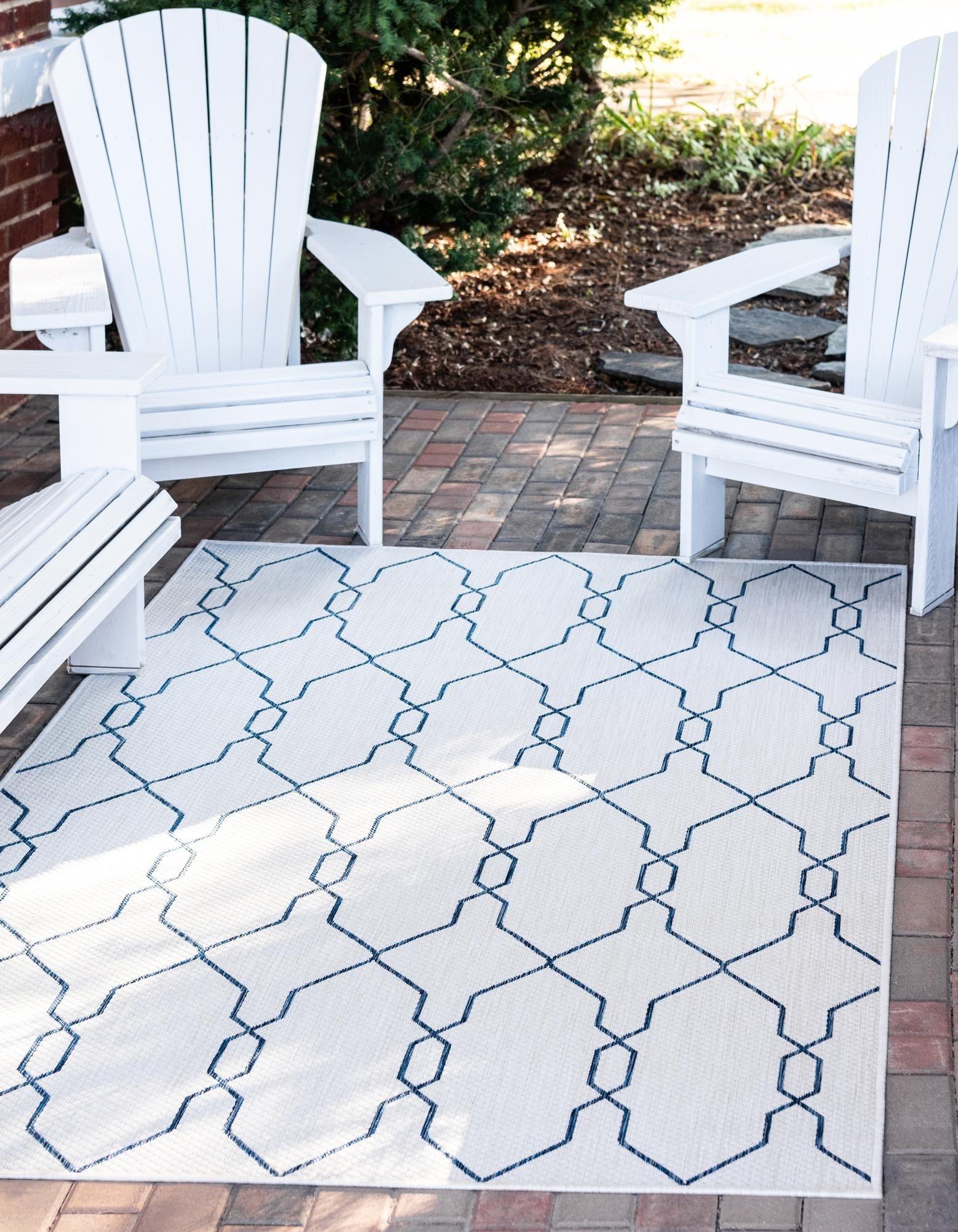 Unique Loom 5' 1 x 8' 0 Rectangle Indoor/Outdoor Trellis Ivory Area Rug