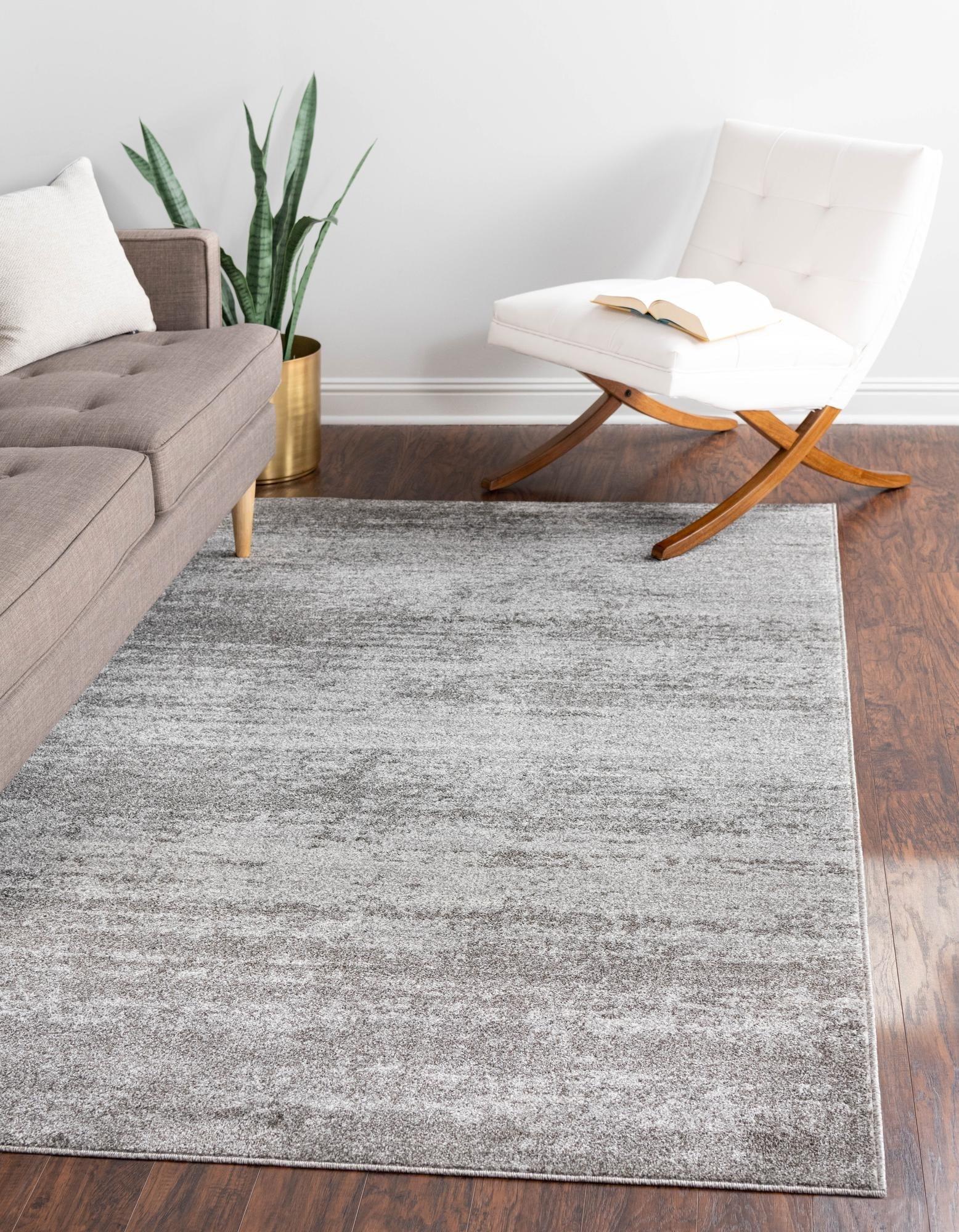 Gray Tufted Washable Reversible 6' x 9' Synthetic Rug