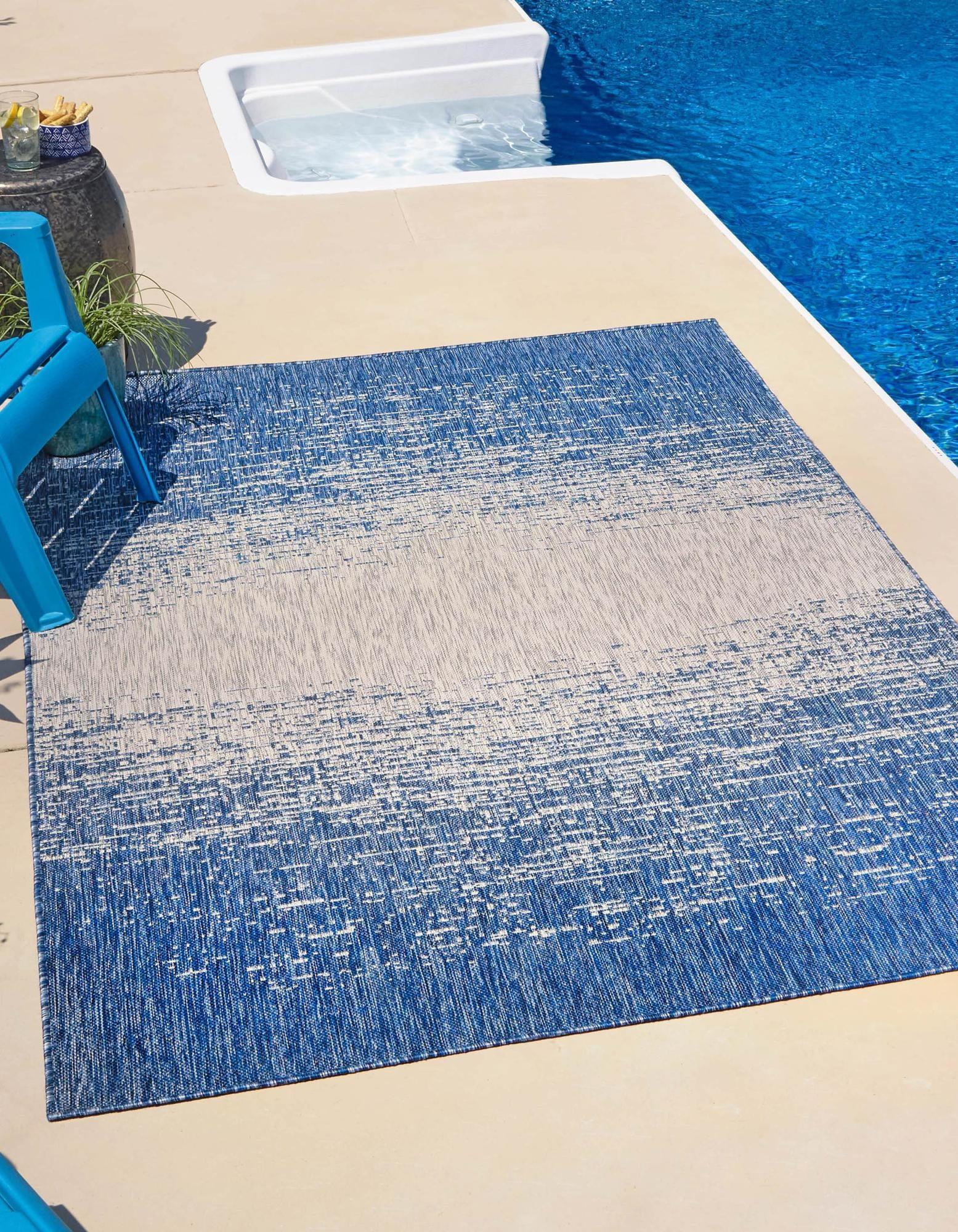 Unique Loom 6' 1 x 9' 0 Rectangle Indoor/Outdoor Modern Blue Area Rug