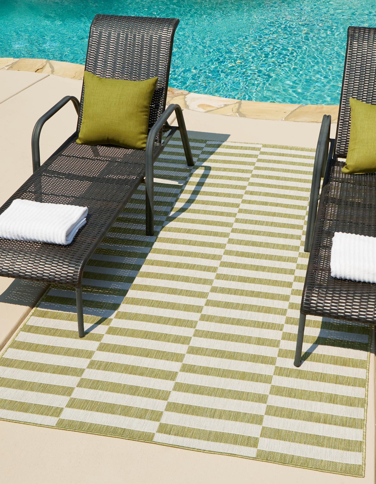 Unique Loom 8' 0 x 11' 4 Rectangle Indoor/Outdoor Striped Green Area Rug