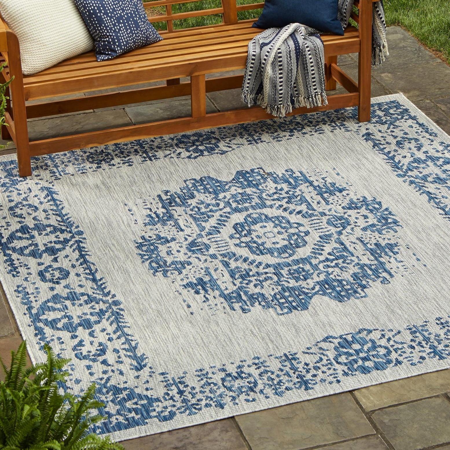 Unique Loom 5' 3 x 5' 3 Square Indoor/Outdoor Traditional Blue Area Rug