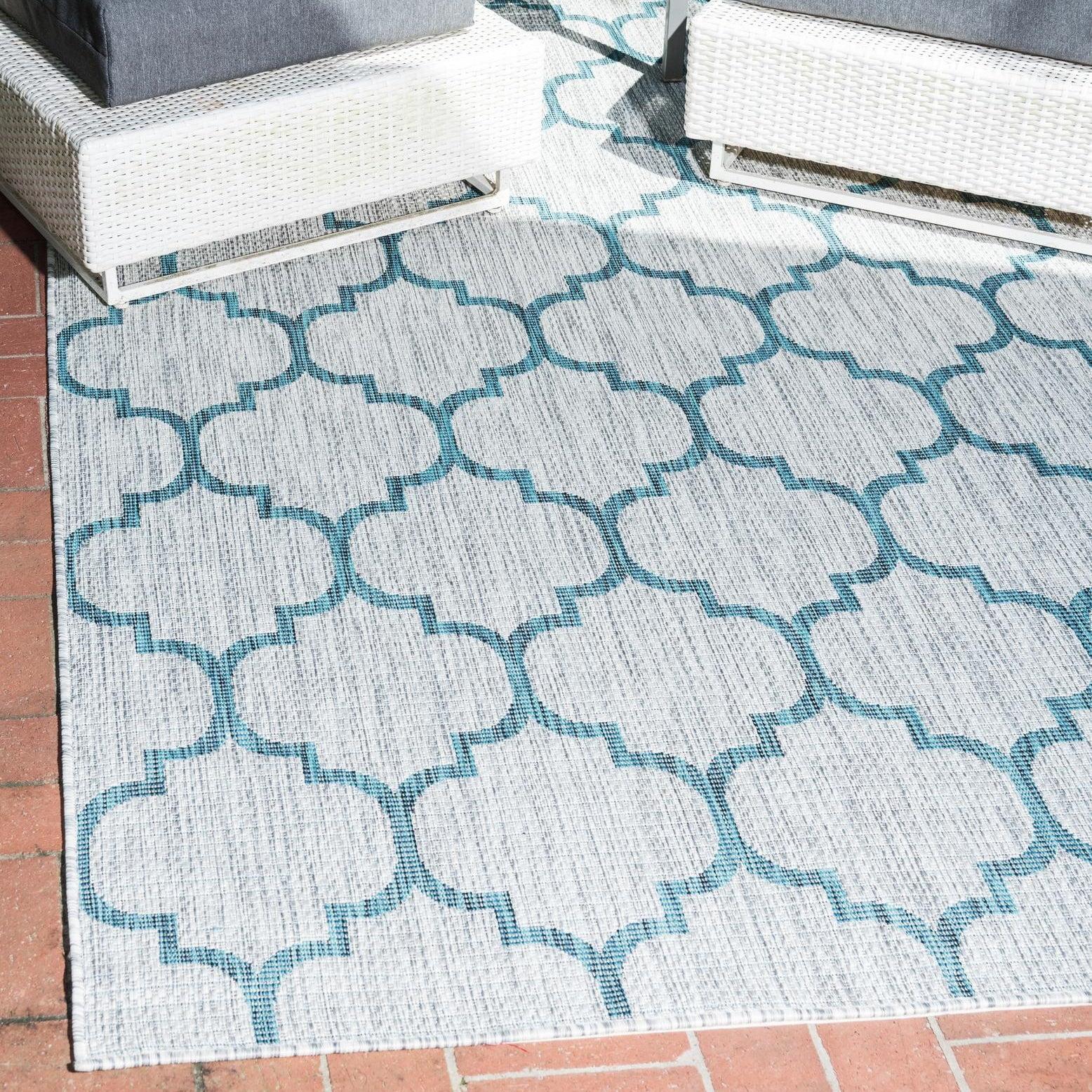 Unique Loom 4' 1 x 6' 1 Rectangle Indoor/Outdoor Trellis Gray Area Rug