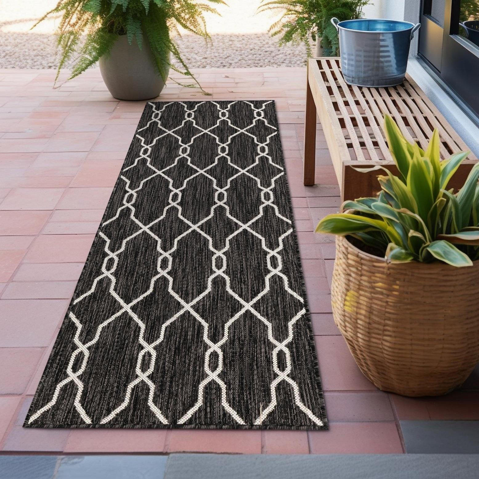 Unique Loom 2' 0 x 6' 1 Runner Indoor/Outdoor Trellis Charcoal Runner Rug