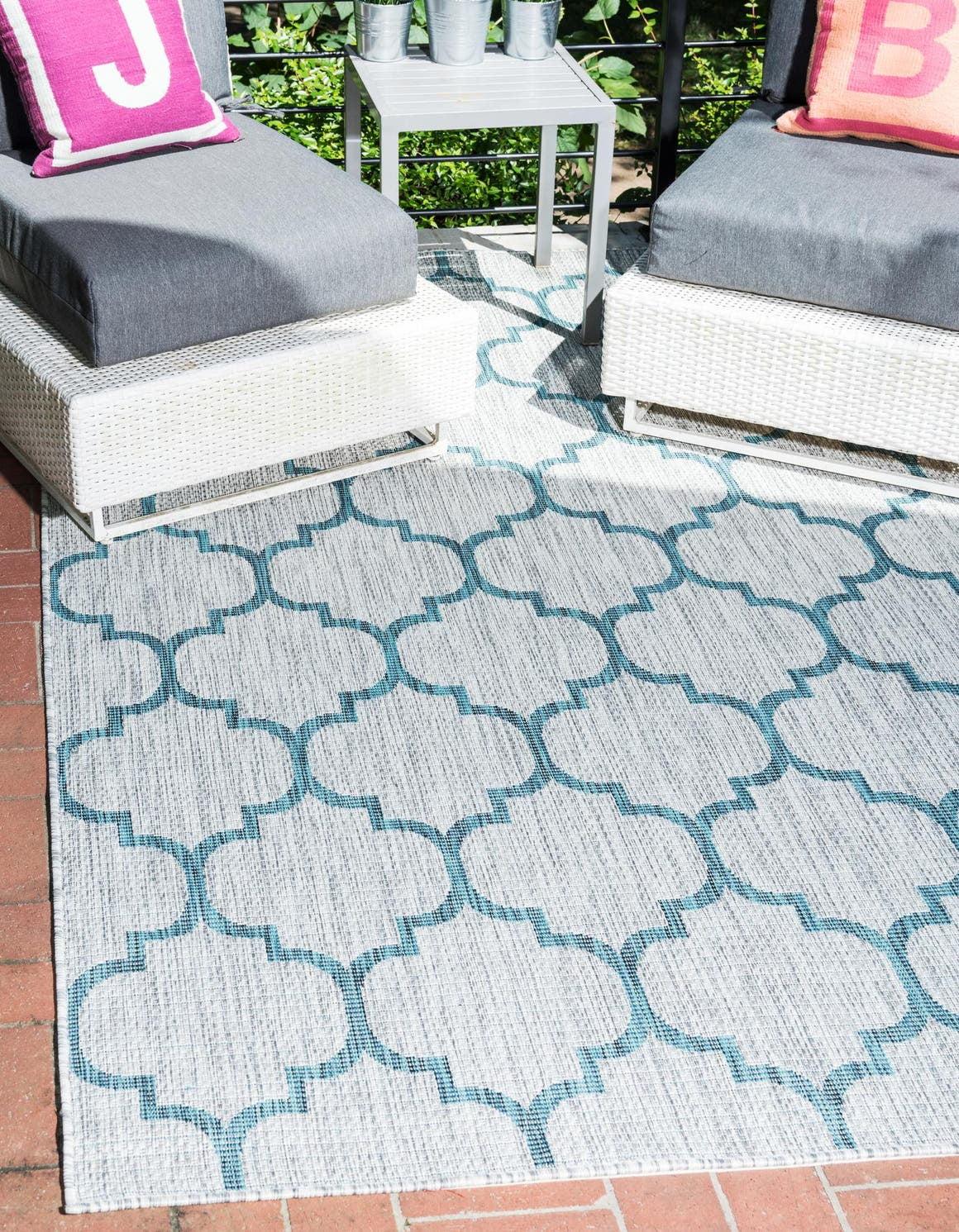 Gray Trellis Rectangular Outdoor Synthetic Area Rug