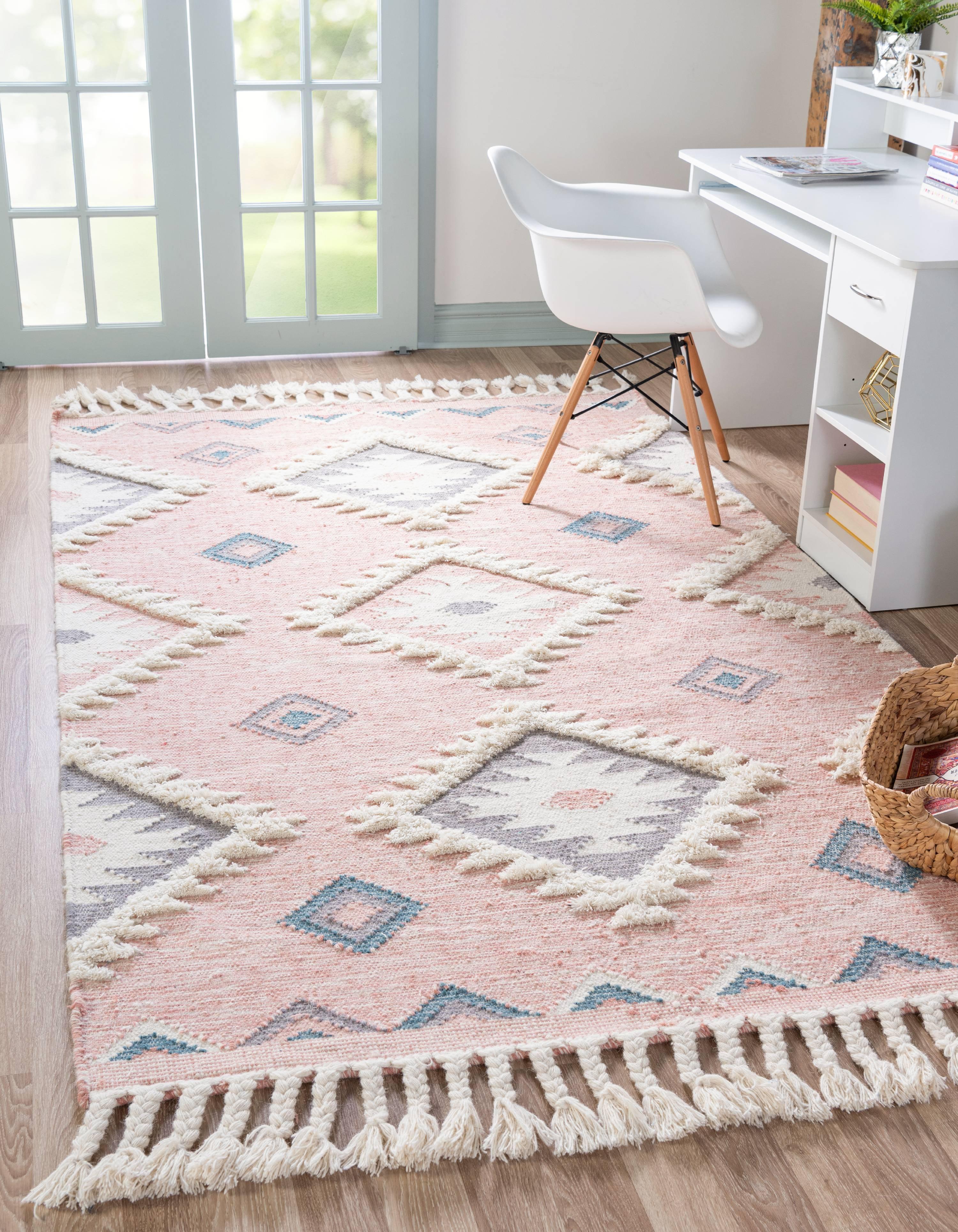 Handmade Pink Wool Geometric 6x9 Area Rug