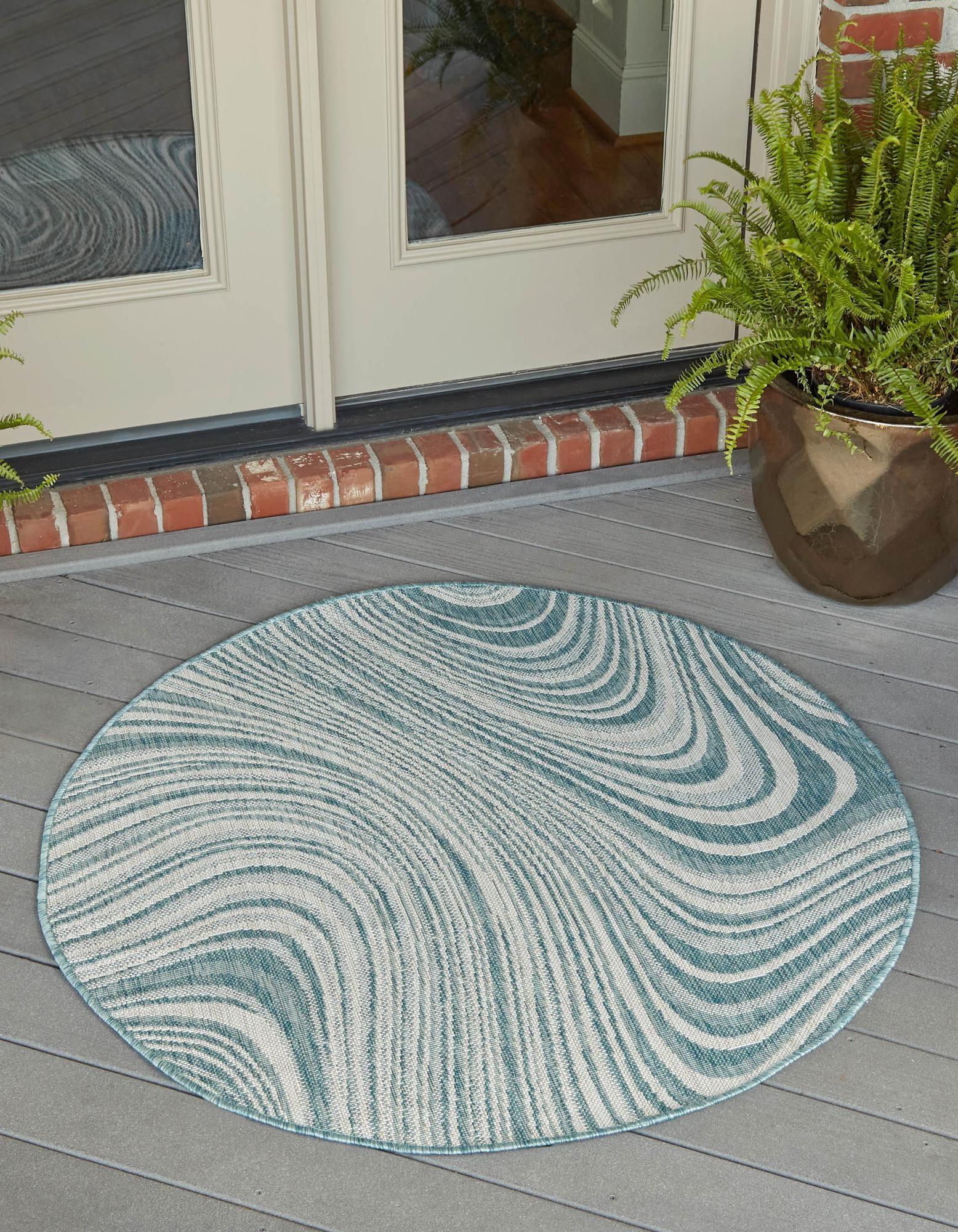 Serene Aqua 4' Round Synthetic Outdoor Rug with Abstract Design