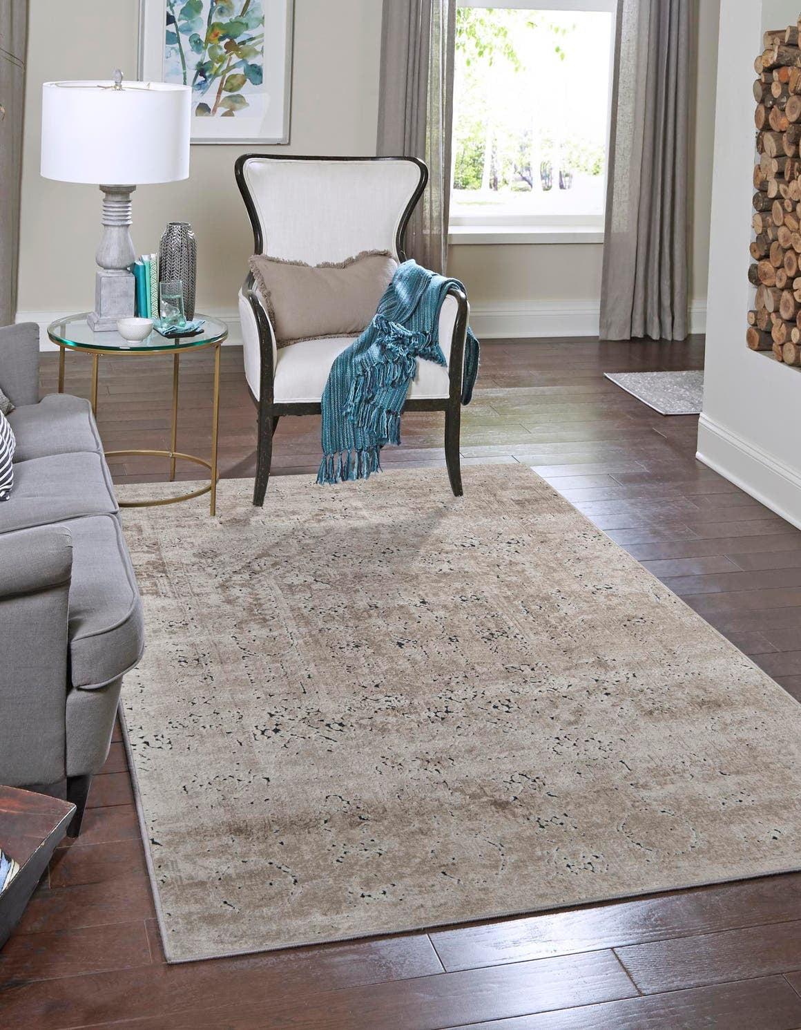 Elegant Quincy Chateau Beige Medallion 10' x 14' Easy-Care Rug