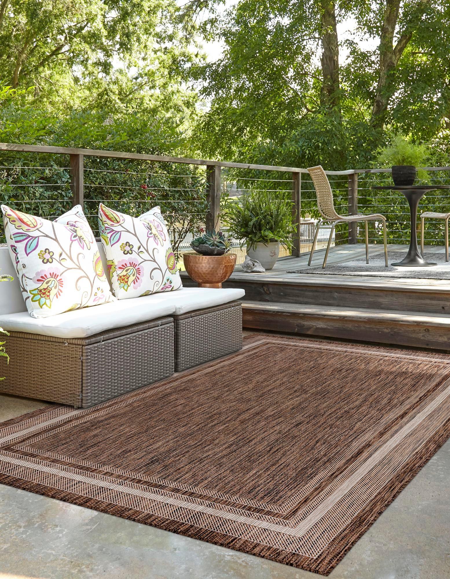 Unique Loom 5' 3 x 8' 0 Rectangle Indoor/Outdoor Border Brown Area Rug