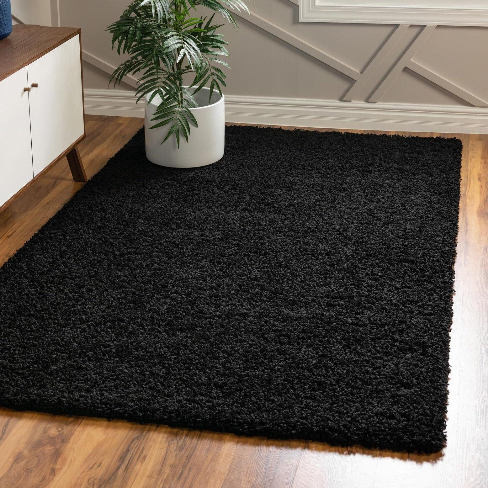 Unique Loom 4' 1 x 6' 1 Solid Shag Jet Black Area Rug