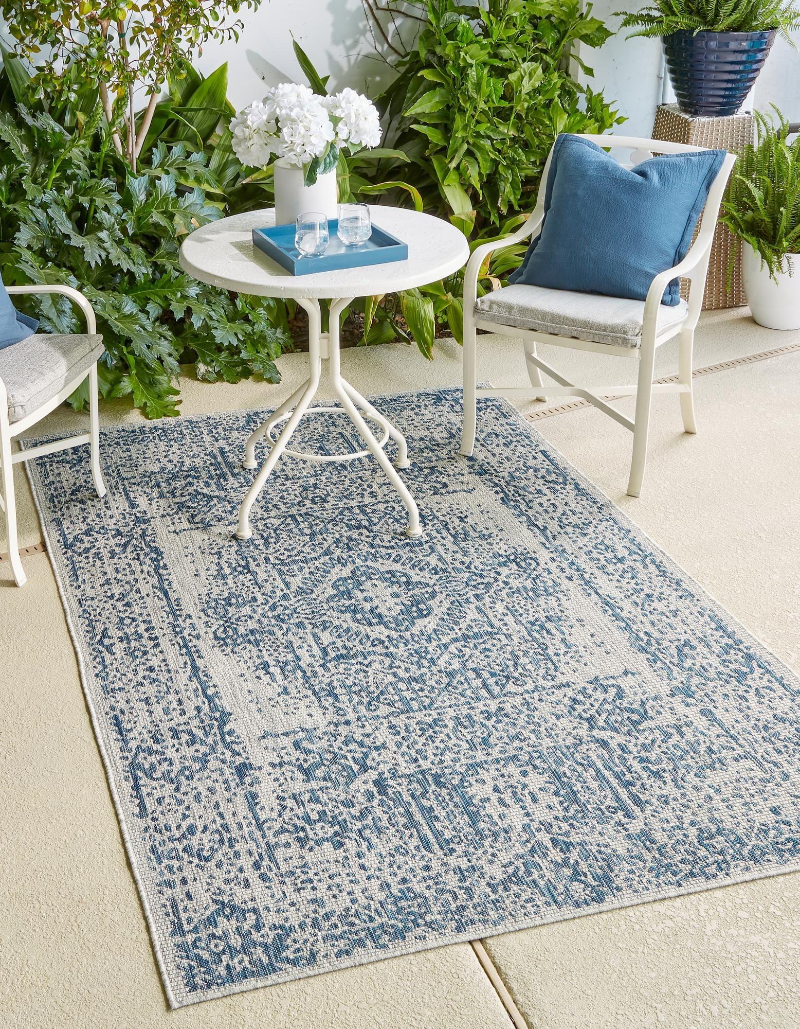 Unique Loom 3' 3 x 5' 3 Rectangle Indoor/Outdoor Traditional Blue Area Rug