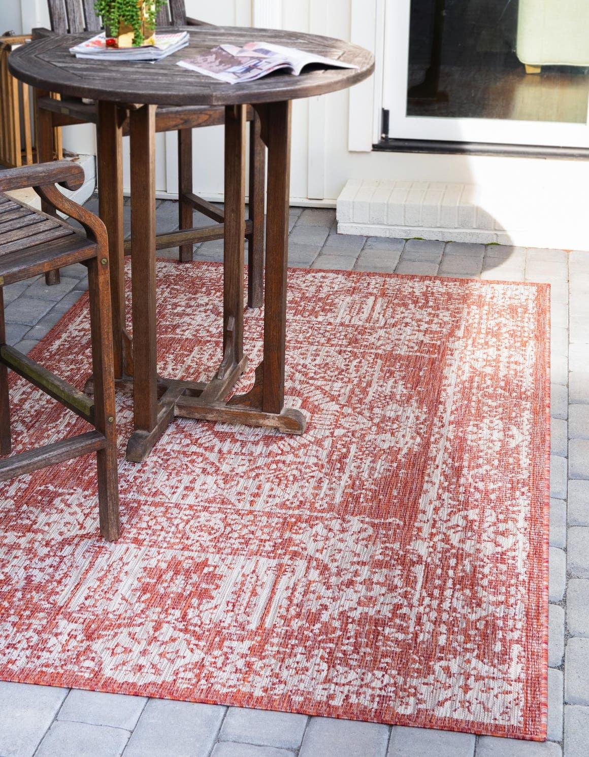 Unique Loom 4' 1 x 6' 1 Rectangle Indoor/Outdoor Traditional Rust Red Area Rug