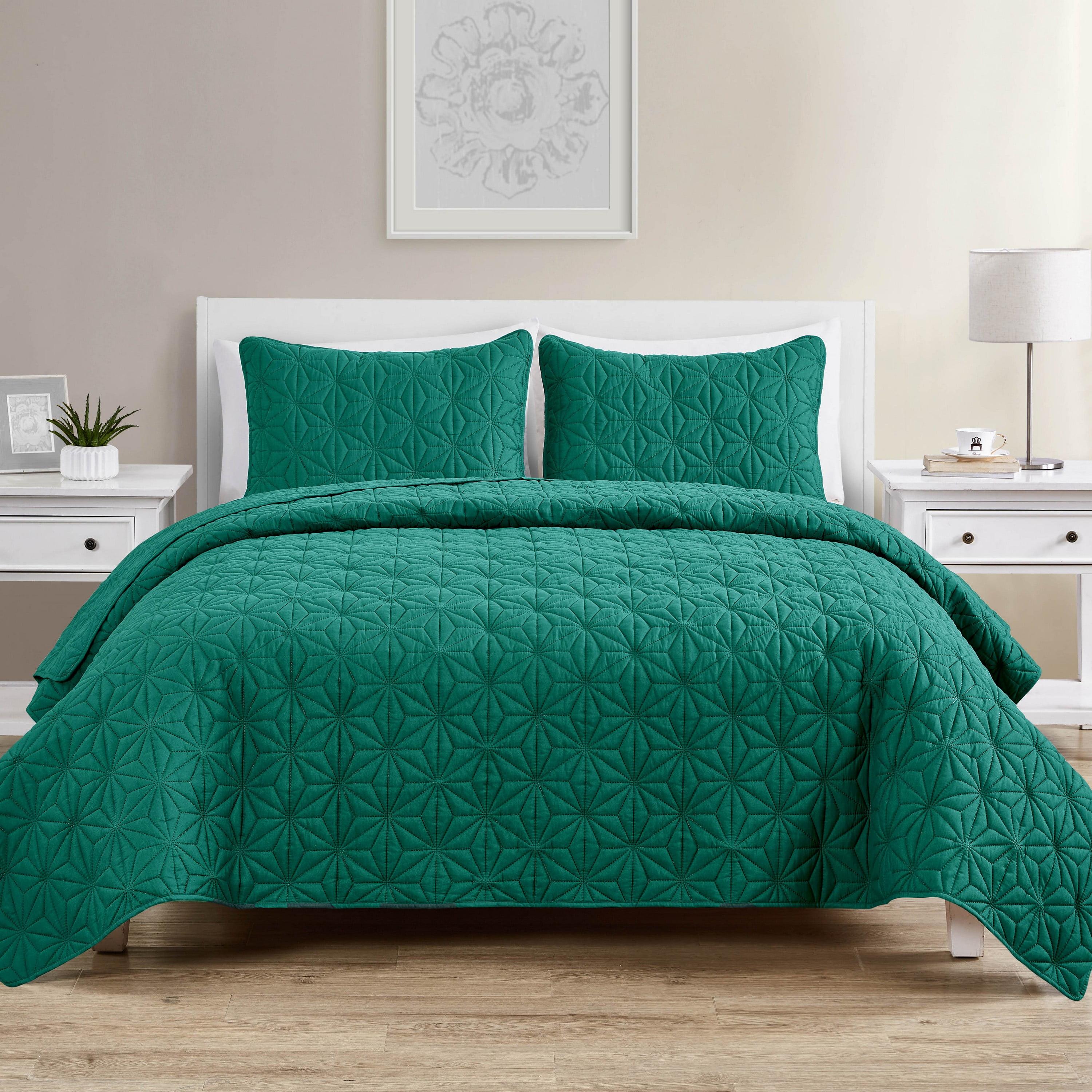 3pc Kaleidoscope Embossed Geometric Quilt Set - VCNY